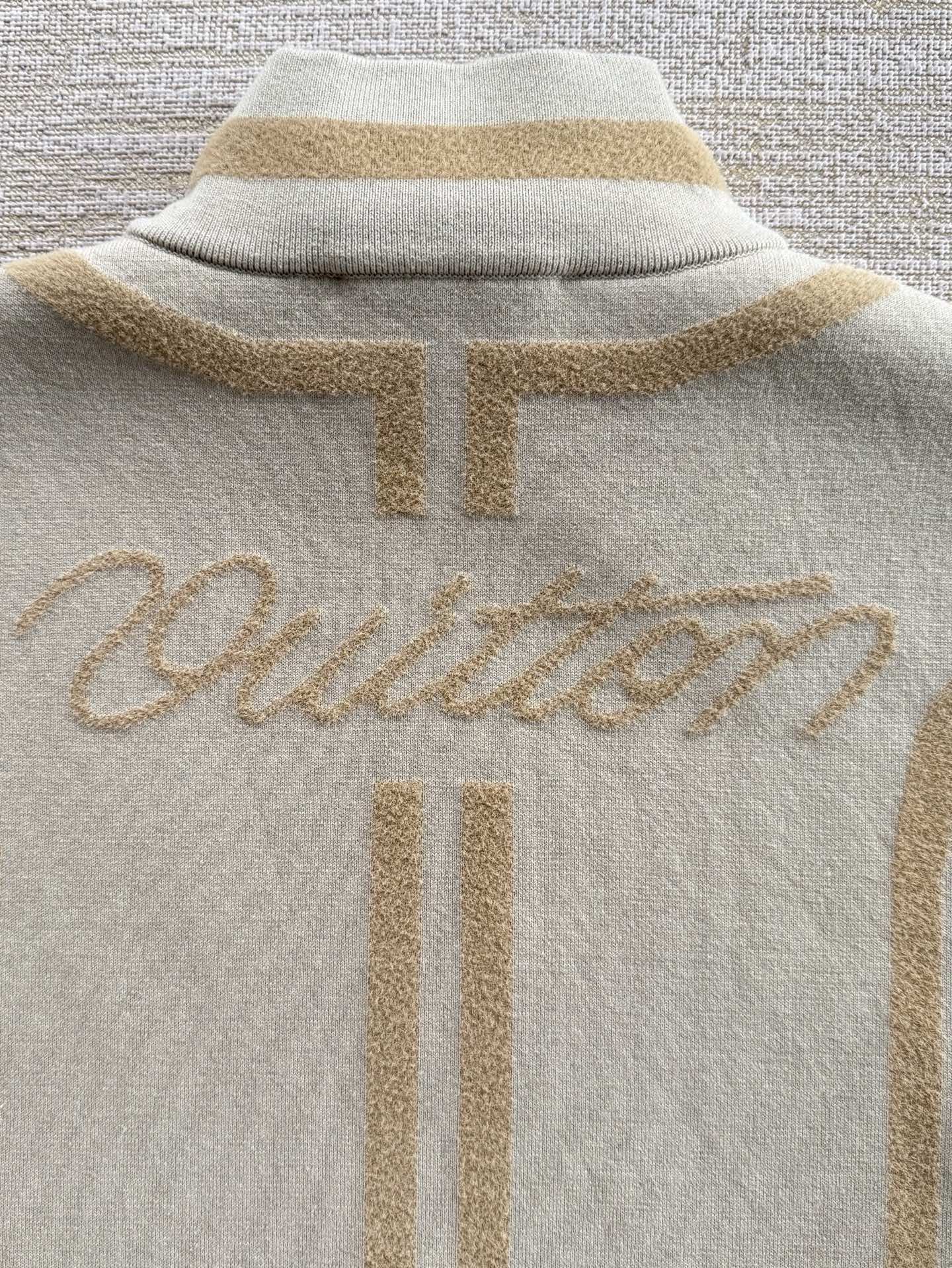 1AJBSF ニット トラックトップ