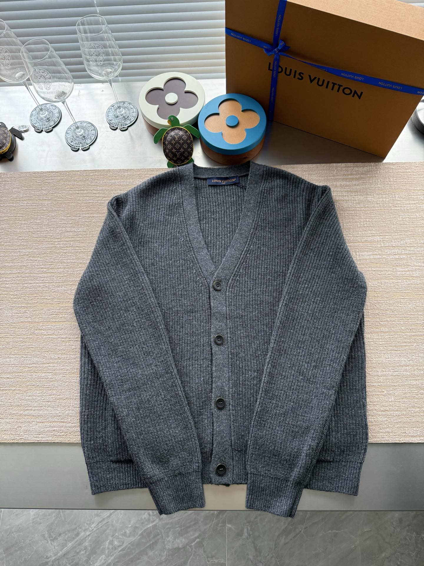 1AIK07 エンブロイダリー シグネチャー カシミヤカーディガン