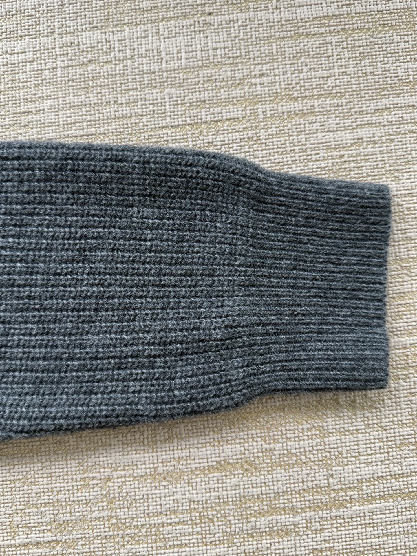 1AIK07 エンブロイダリー シグネチャー カシミヤカーディガン