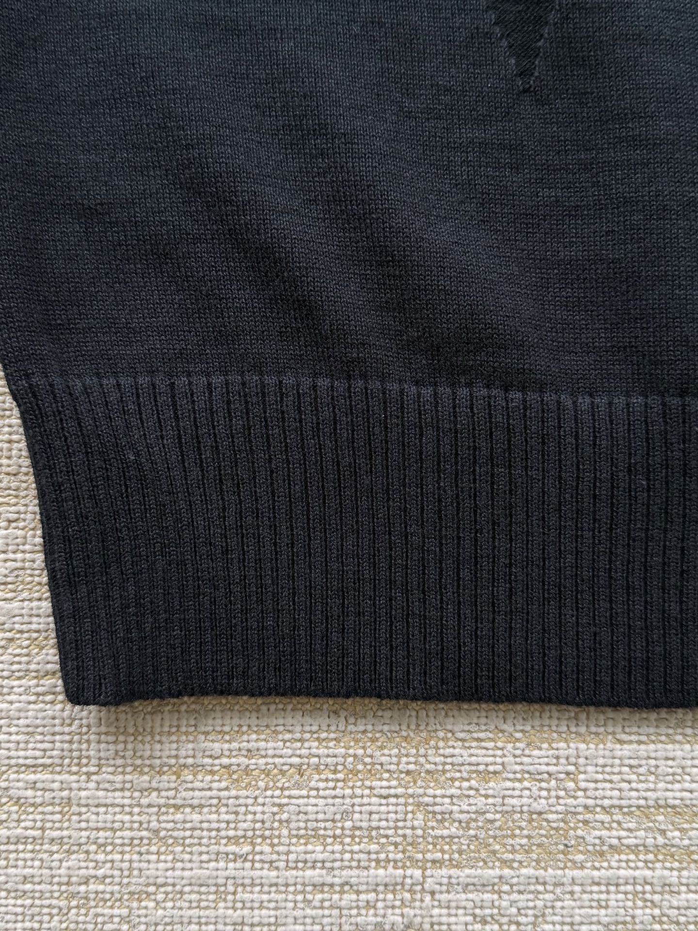 1AIWE9 モノグラムロングスリーブコットンクルーネック