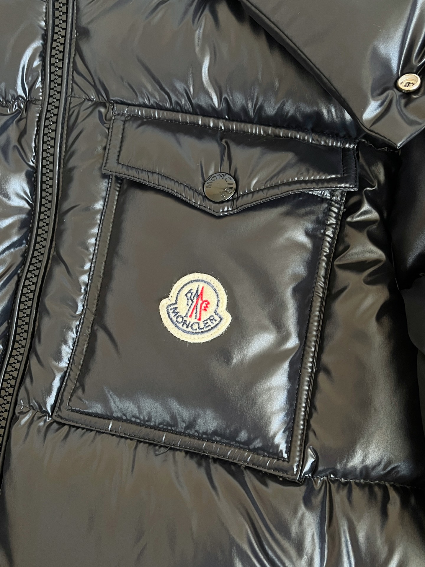 Moncler Montbeliard Short Down Jacket
