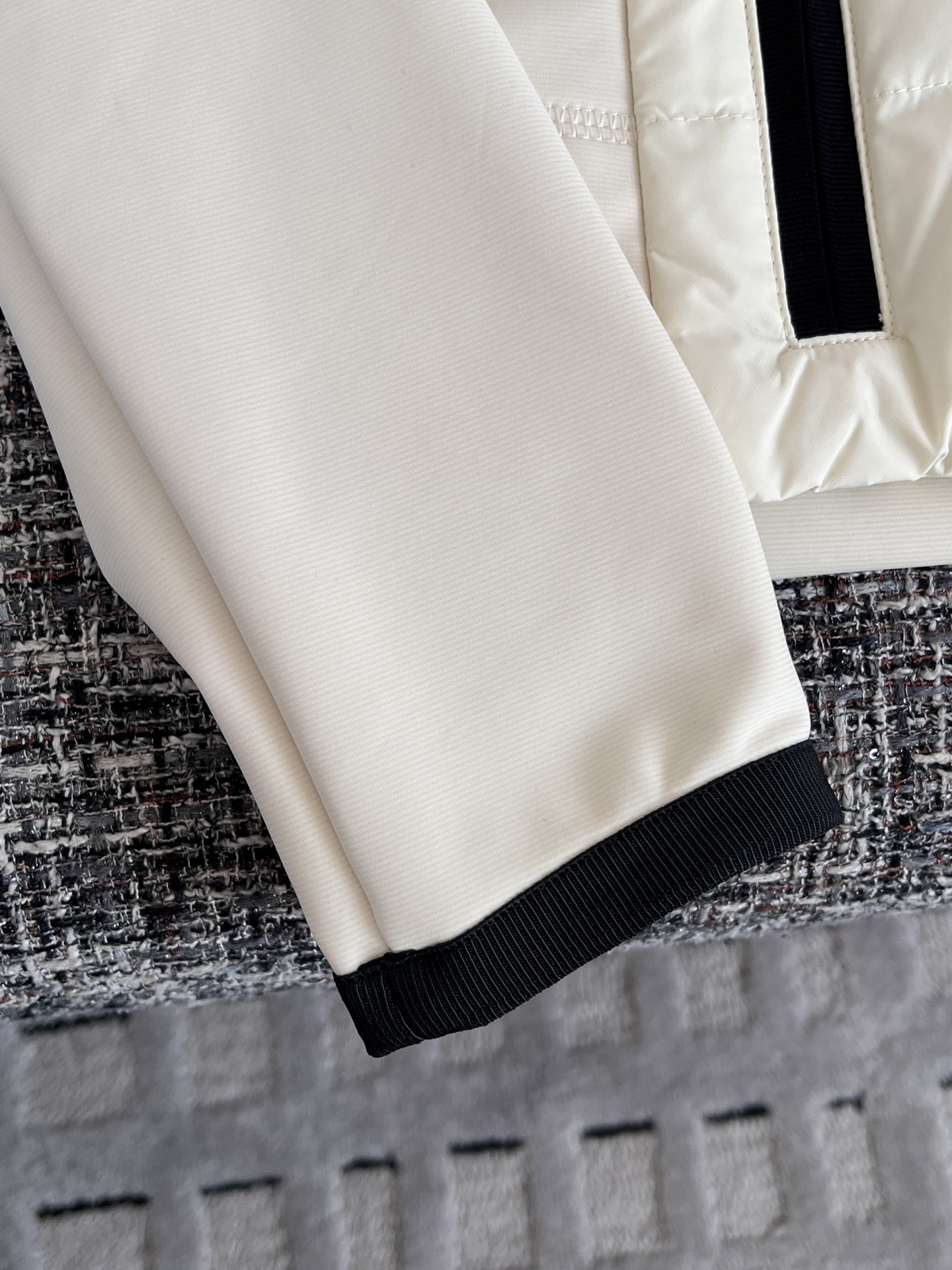 MONCLER GRENOBLE モンクレール グルノーブル ブルゾン