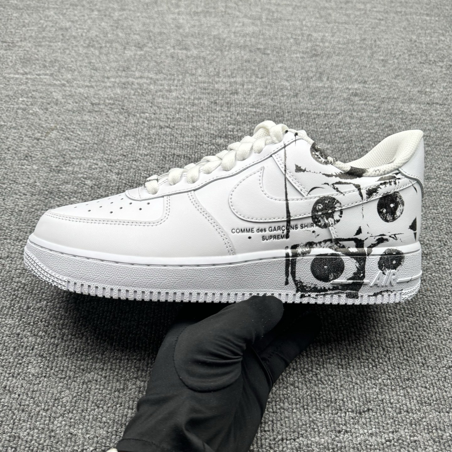Supreme × COMME des GARCONS SHIRT × Nike Air Force 1 Low "White"