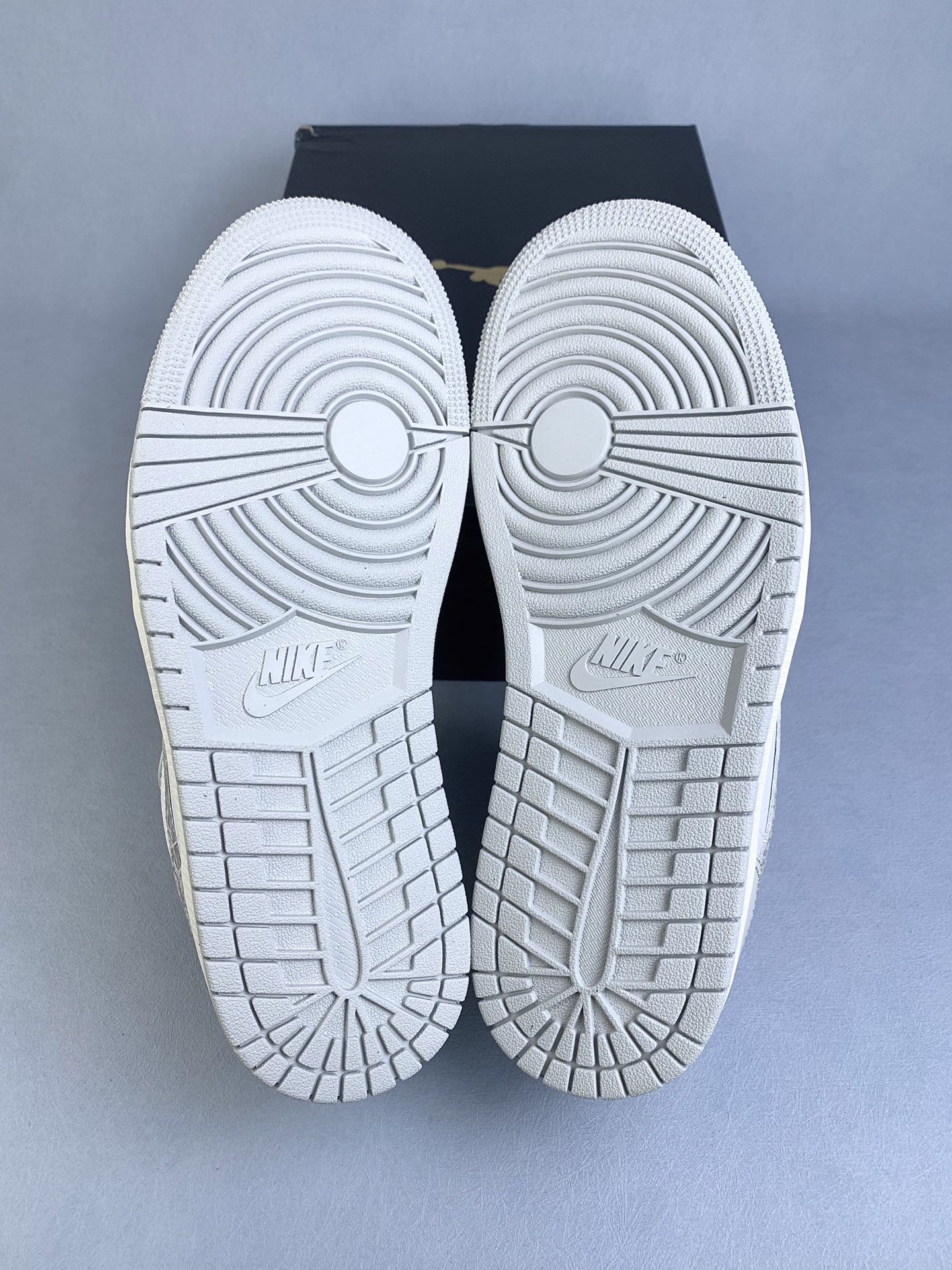 Nike Air Jordan 1 Low Premium "Elephant Print/Safari"