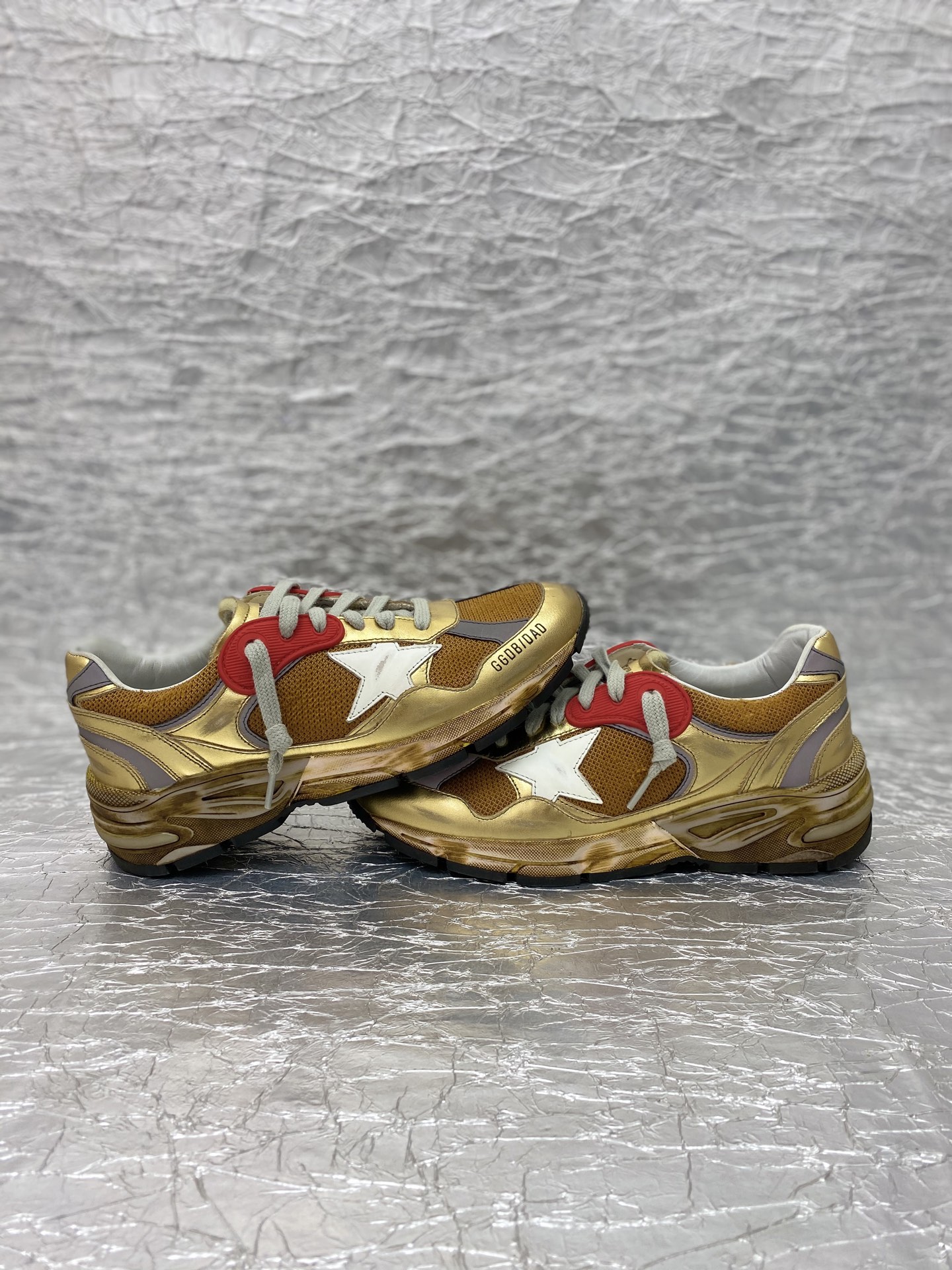 Golden Goose Dad-Star in mesh and gold foiled leather with white leather star