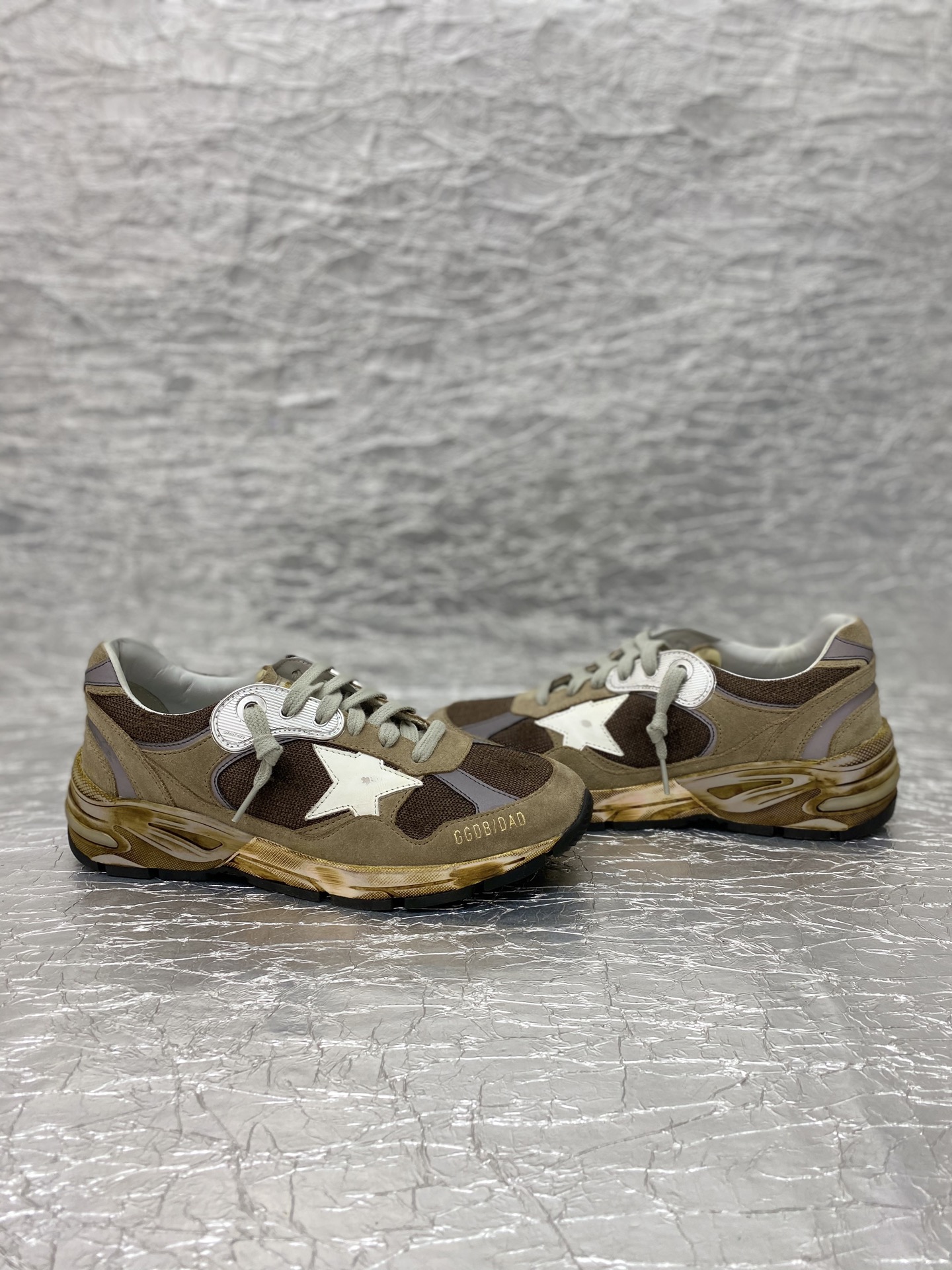 Golden Goose Dad-Star in dove gray mesh and suede 