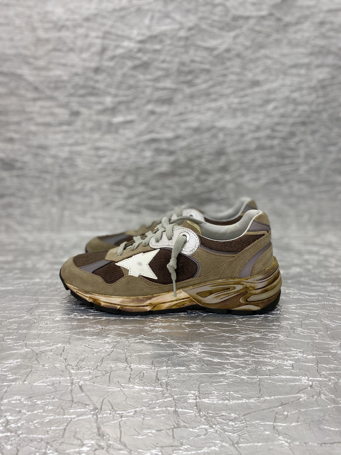 Golden Goose Dad-Star in dove gray mesh and suede 