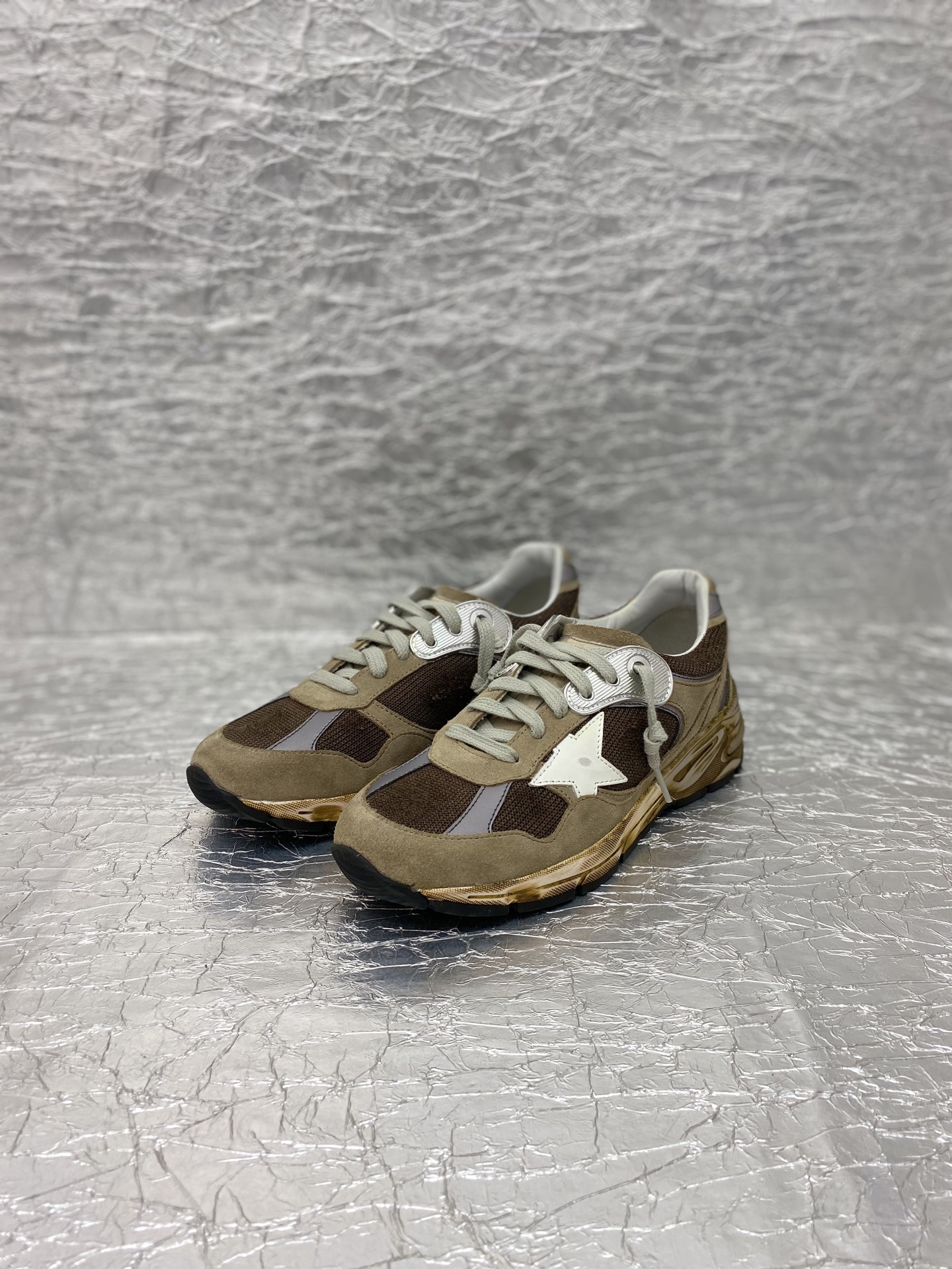 Golden Goose Dad-Star in dove gray mesh and suede 