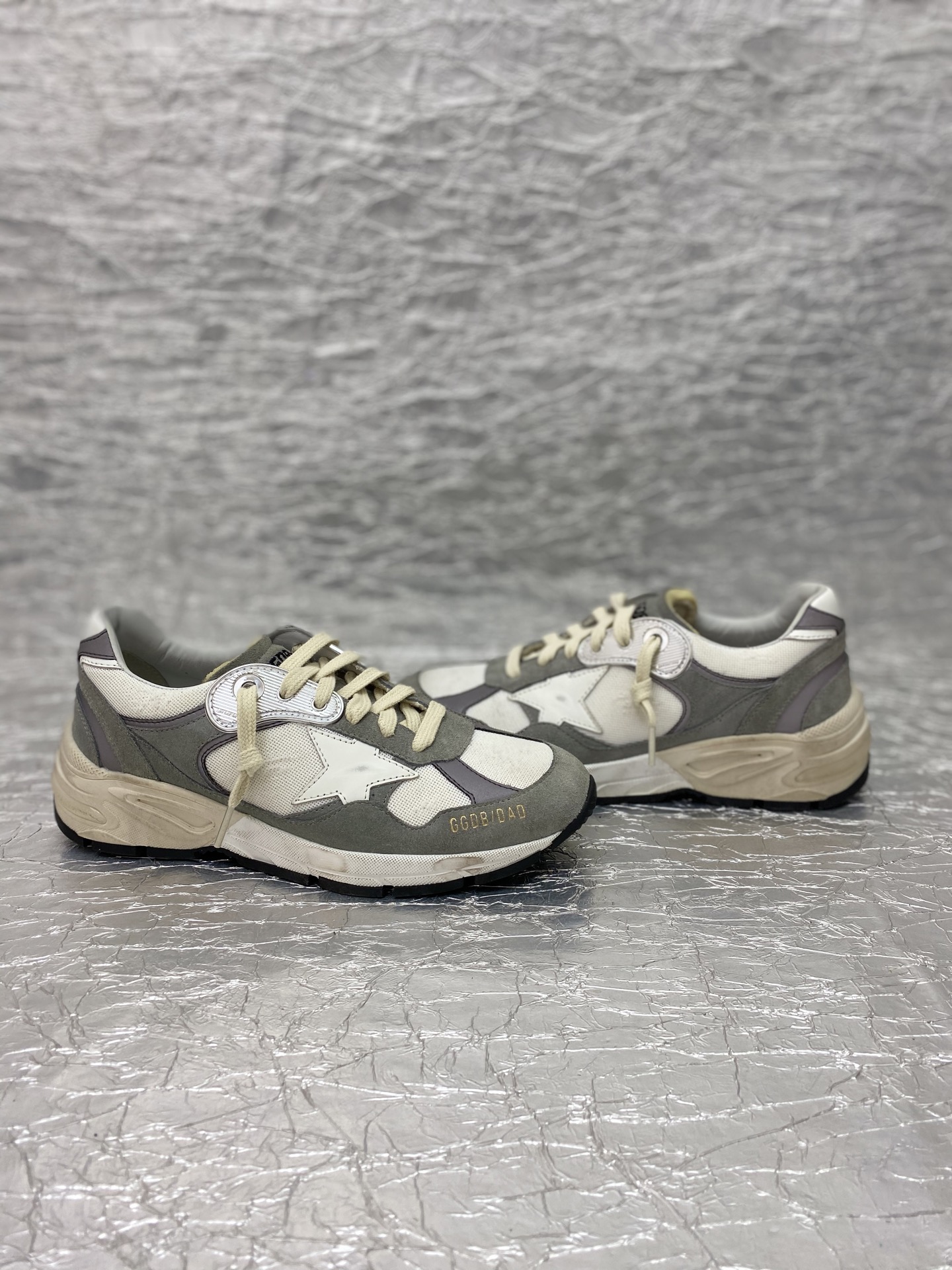 Golden Goose Dad-Star GREY SILVER