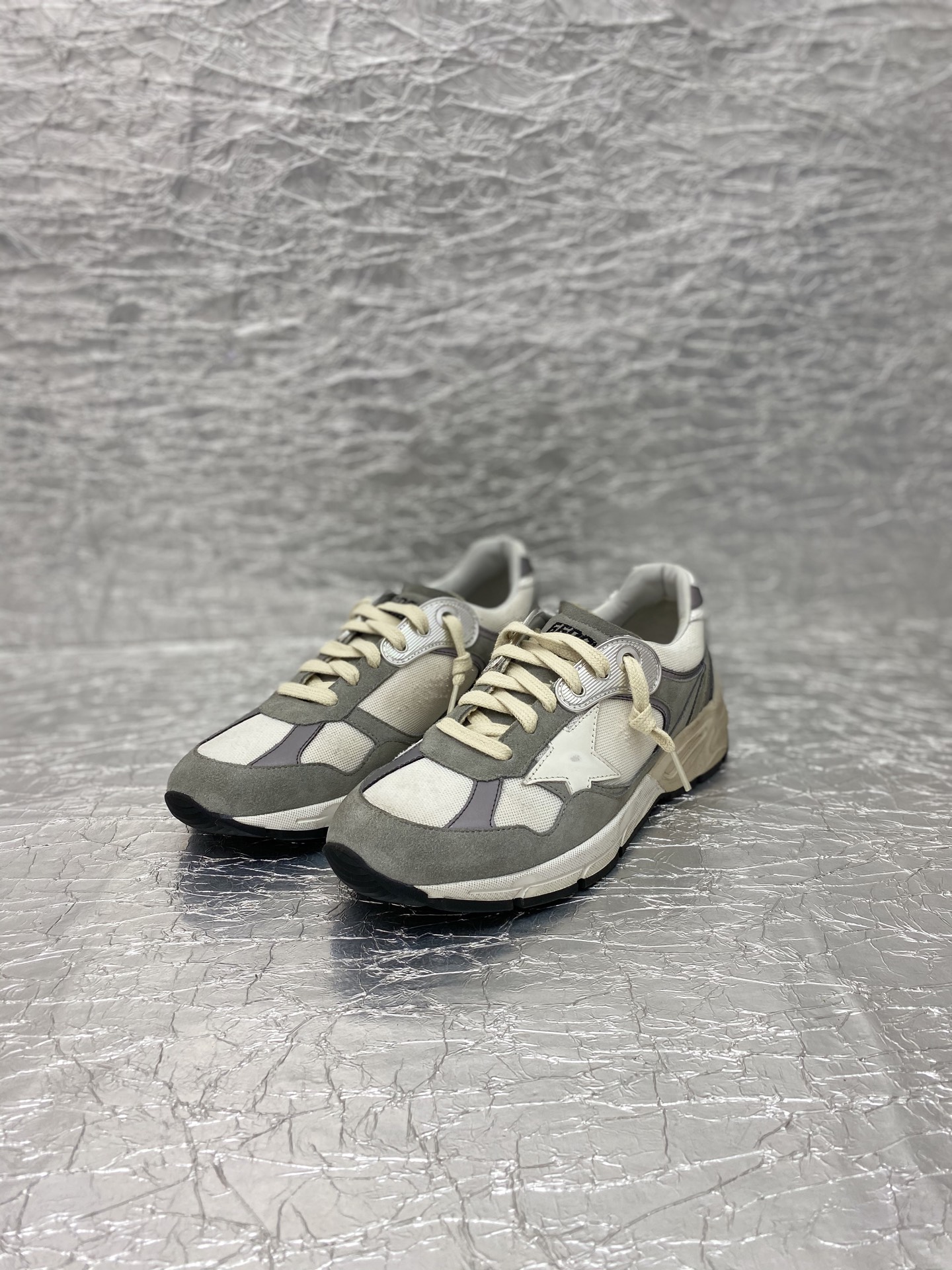 Golden Goose Dad-Star GREY SILVER