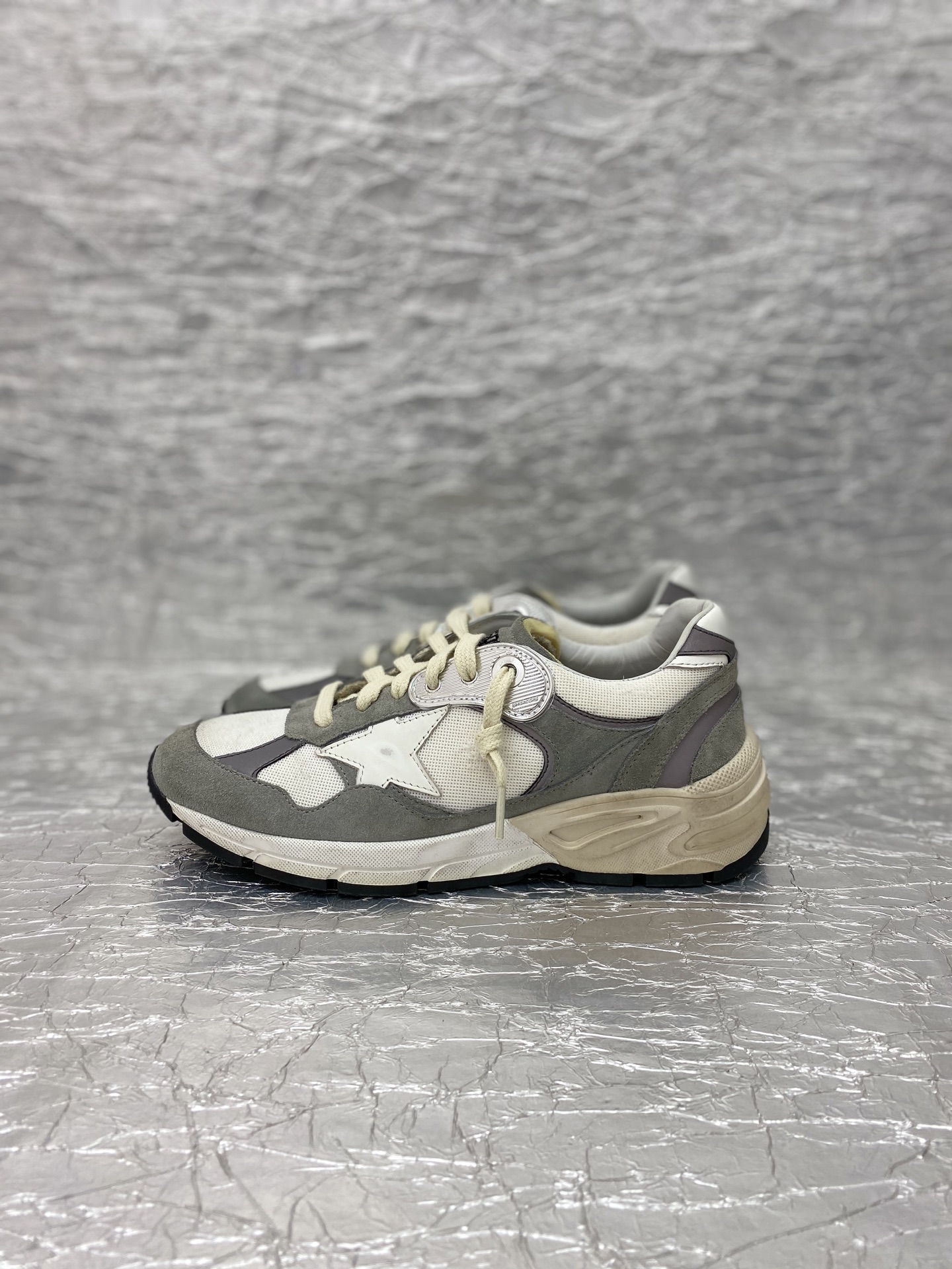 Golden Goose Dad-Star GREY SILVER
