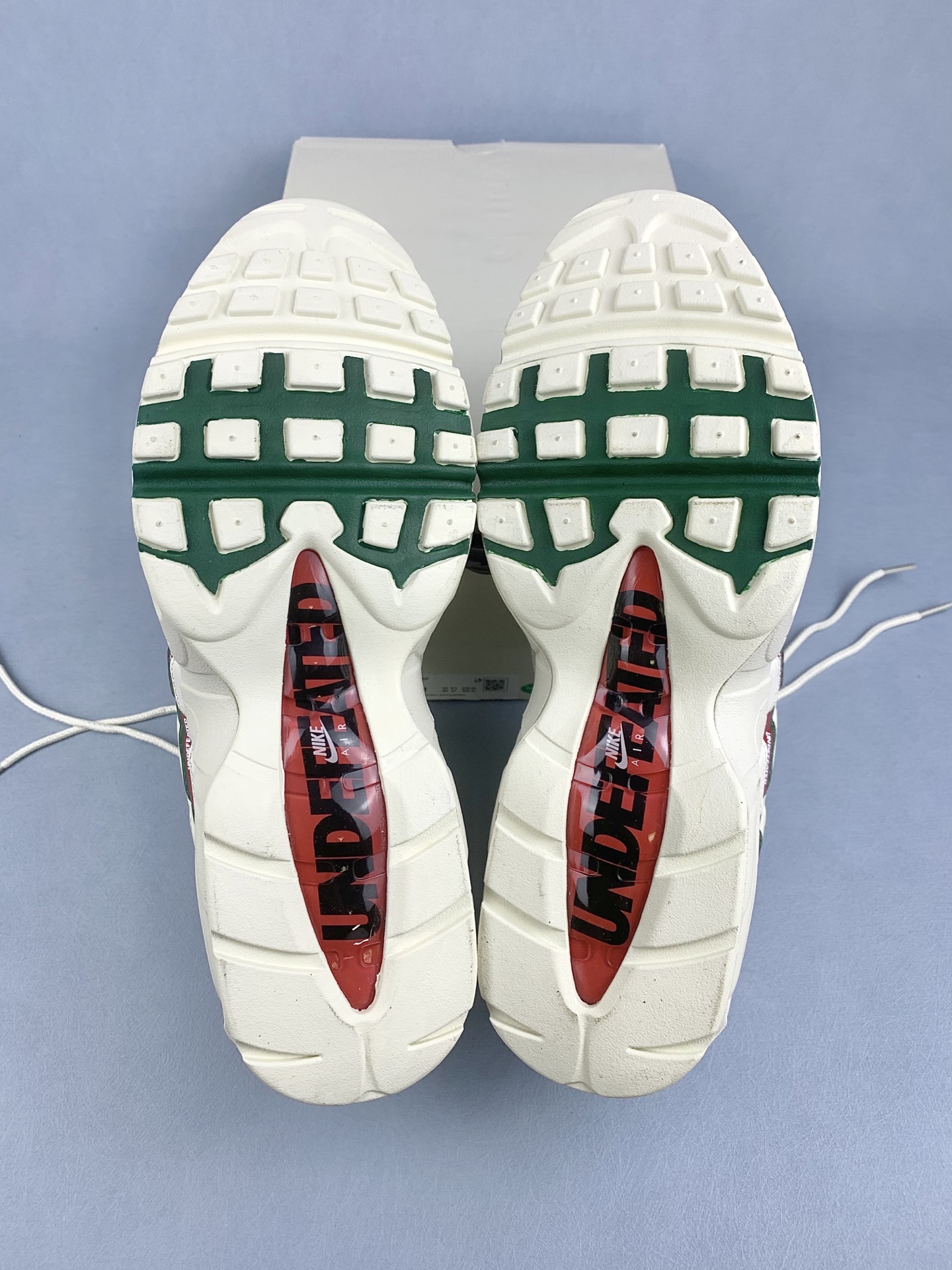 UNDEFEATED × Nike Air Max 95 SP "Sail"