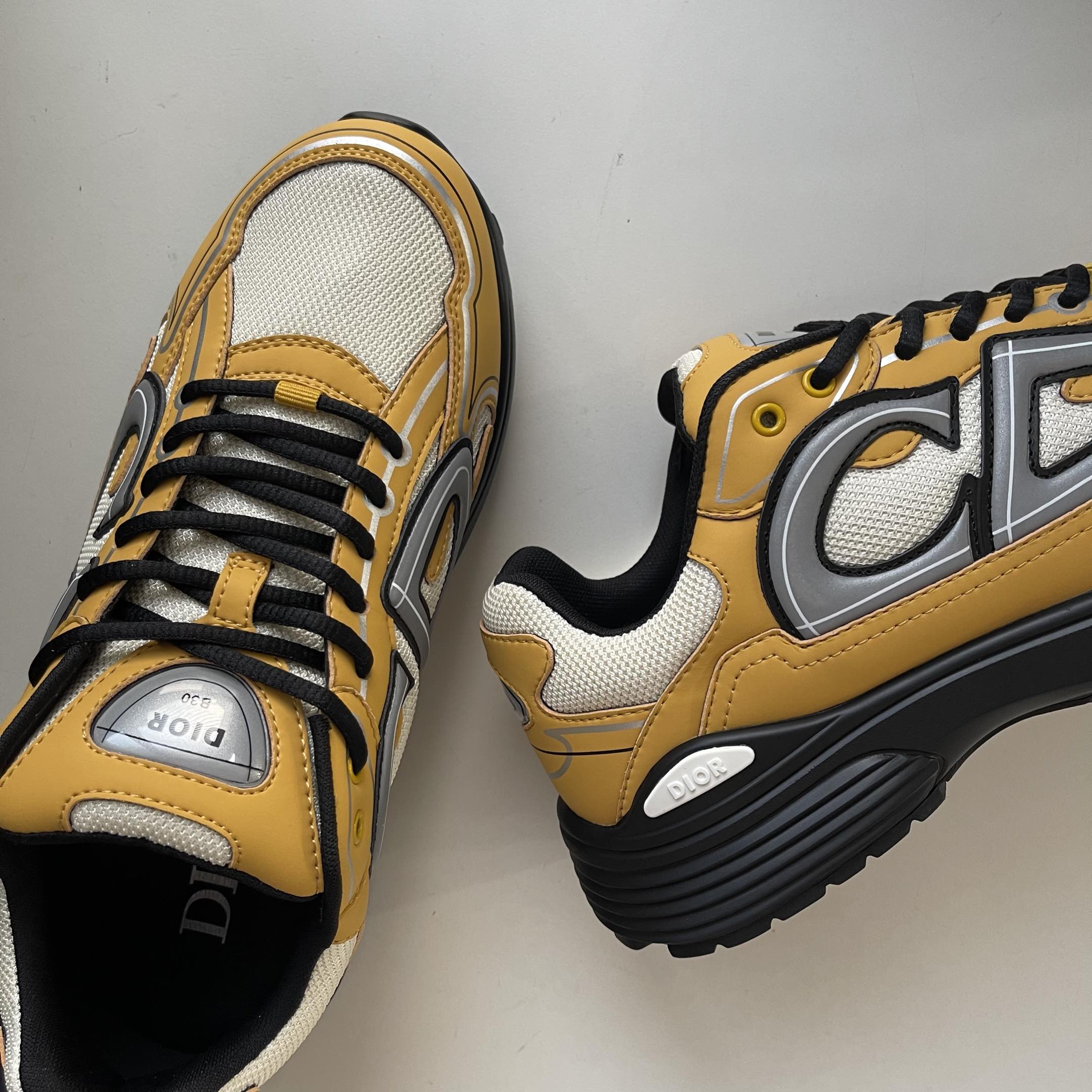 B30 Countdown Sneaker