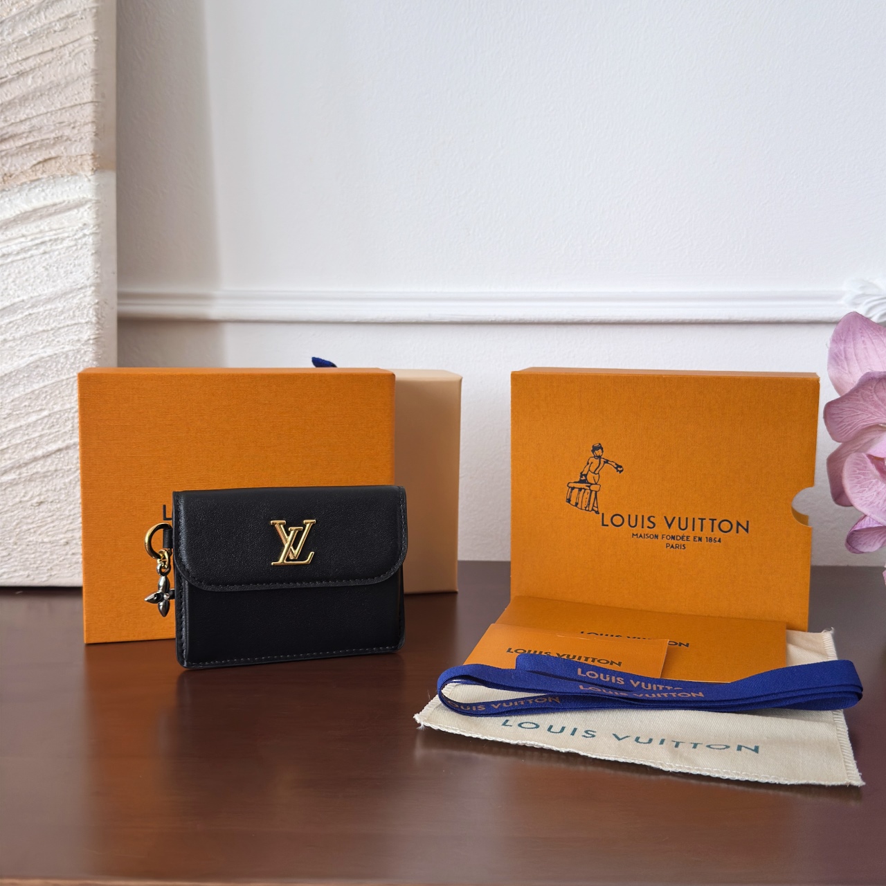 M14626 カードケース ポルト カルト･レクト ヴェルソ LV ブルーム