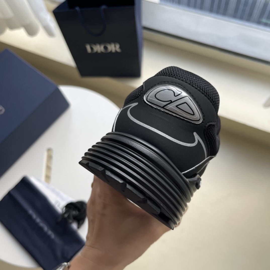 B30 Countdown Sneaker