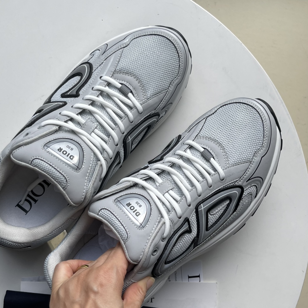 B30 Countdown Sneaker