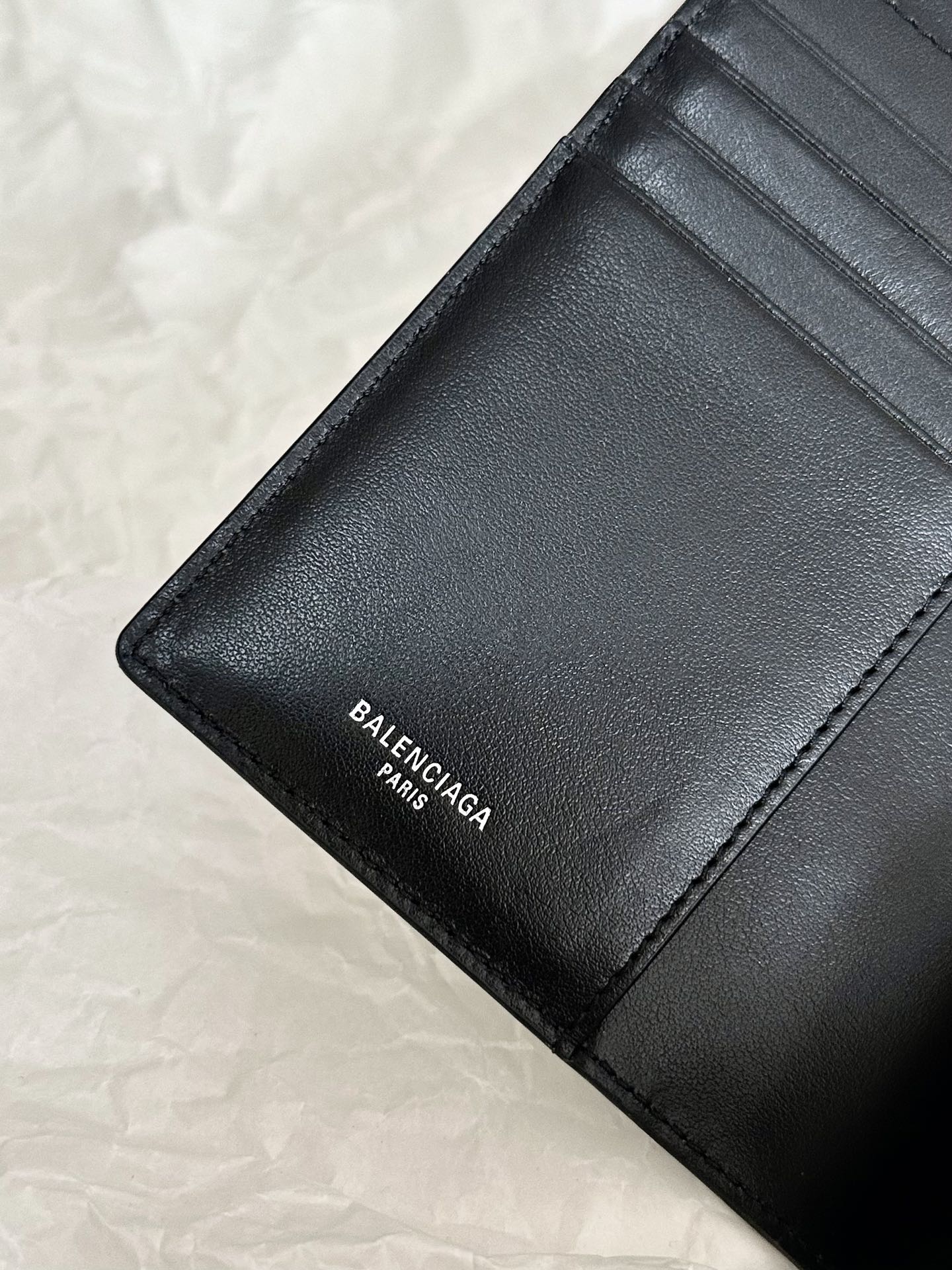 ブラック の メンズ Passport ホルダー