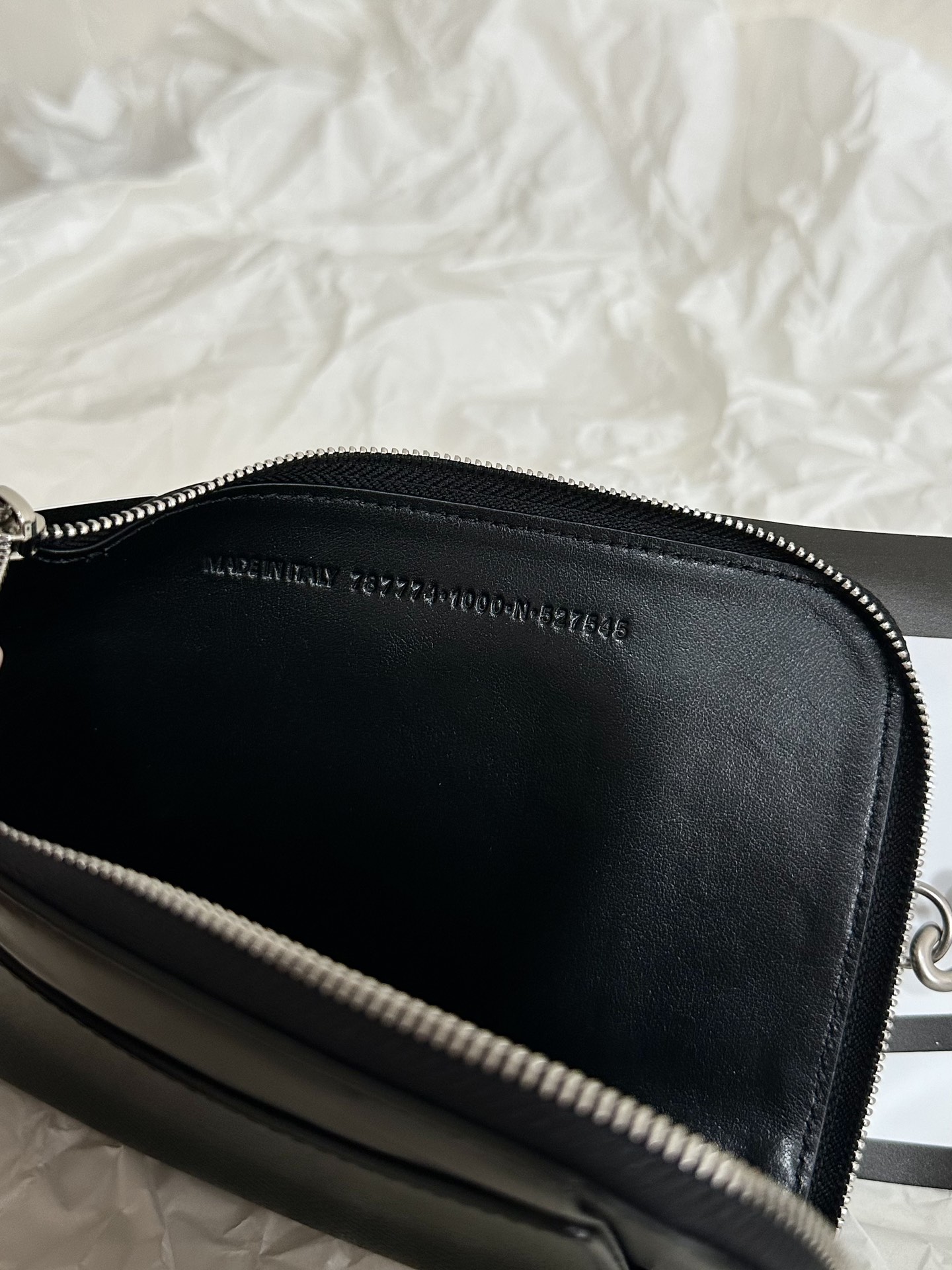 ブラック の メンズ Passport フォンホルダー