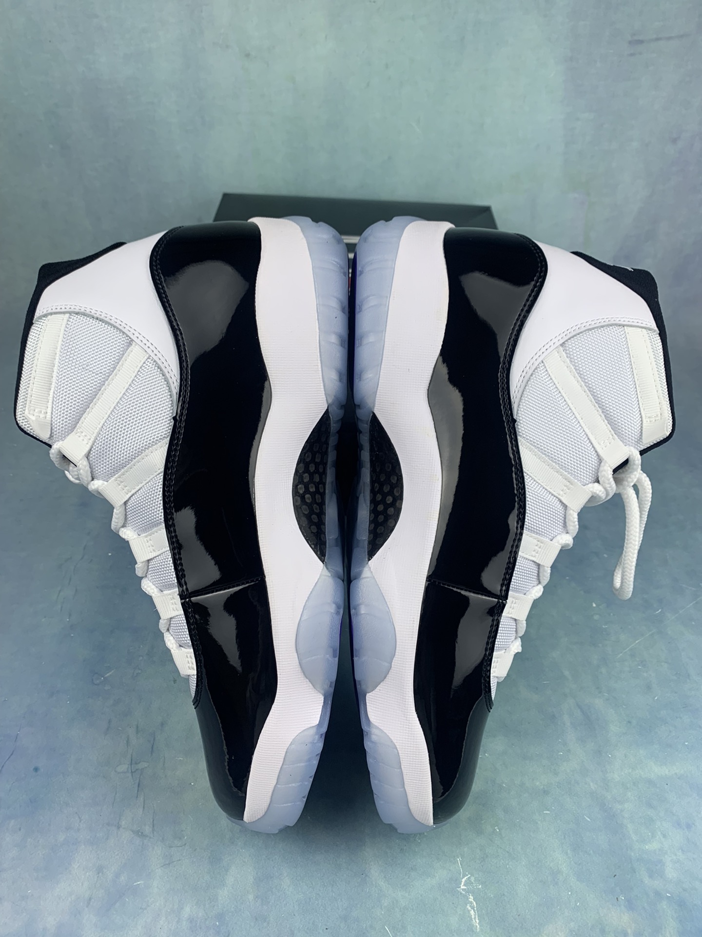 [LJR] Nike Air Jordan 11 Retro "Concord"