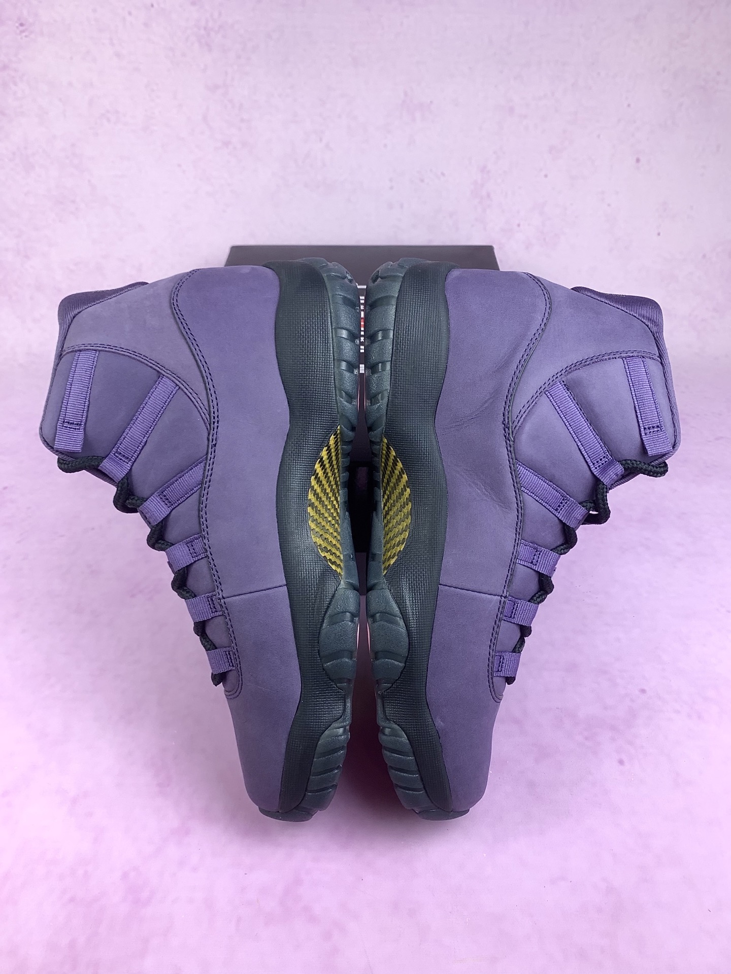 Nike Air Jordan 11 "Mojave" (Las Vegas Exclusive)