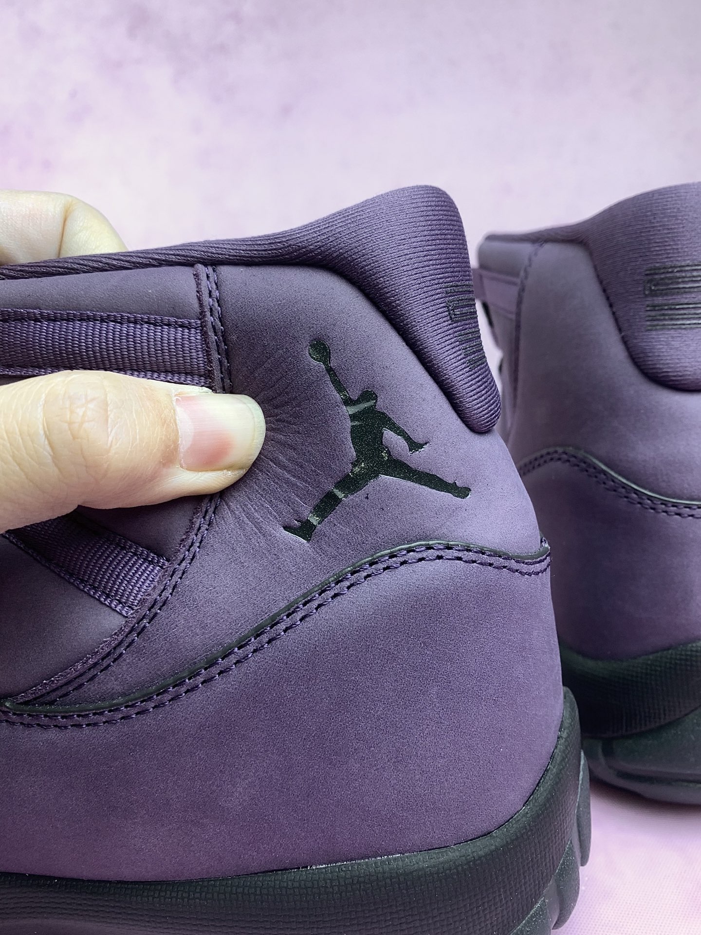 Nike Air Jordan 11 "Mojave" (Las Vegas Exclusive)