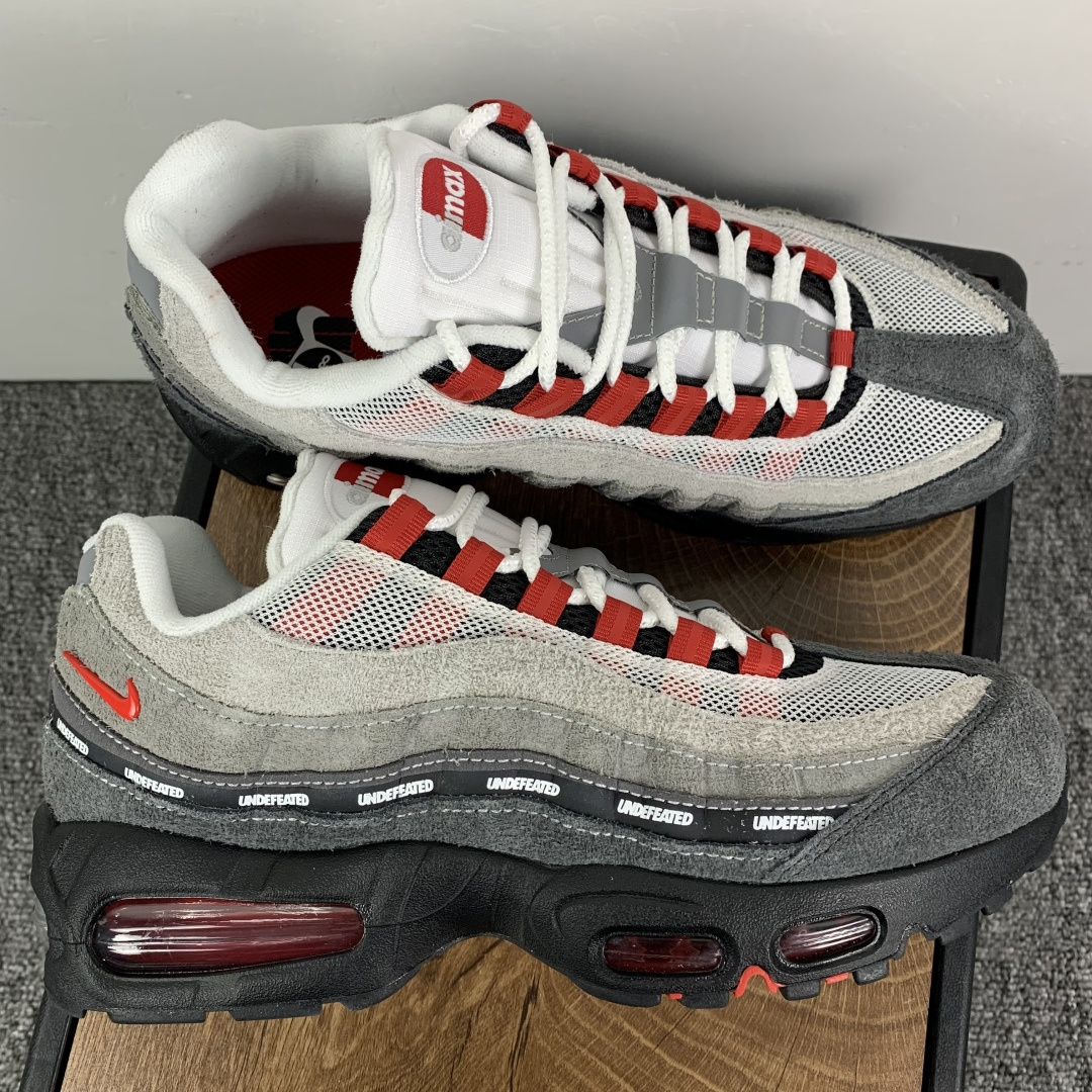 UNDEFEATED × Nike Air Max 95 SP "Fire Red" (Tokyo Exclusive)