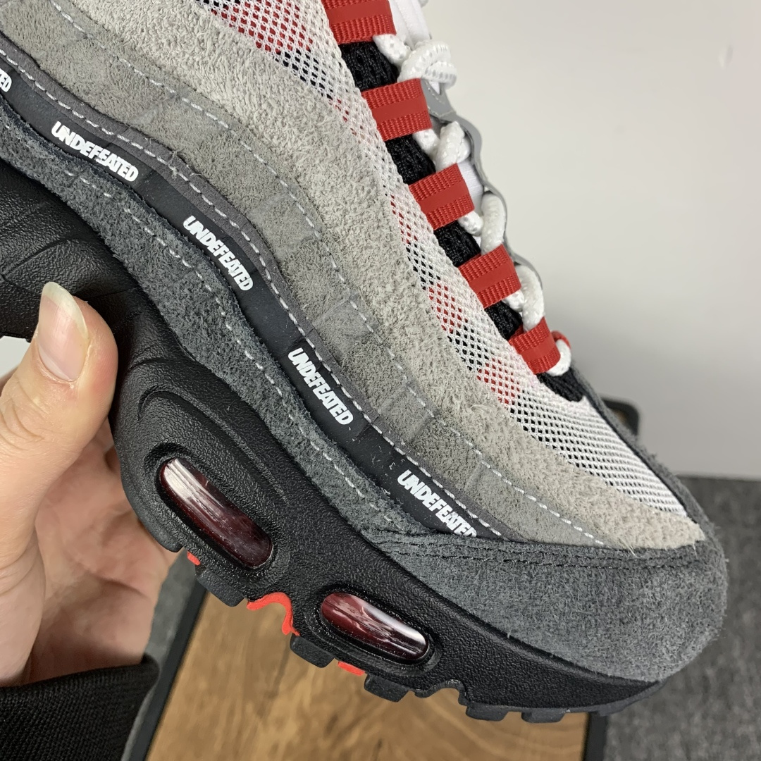 UNDEFEATED × Nike Air Max 95 SP "Fire Red" (Tokyo Exclusive)