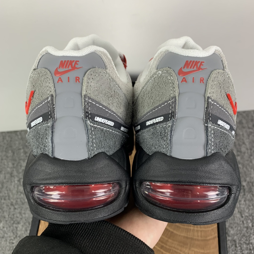 UNDEFEATED × Nike Air Max 95 SP "Fire Red" (Tokyo Exclusive)