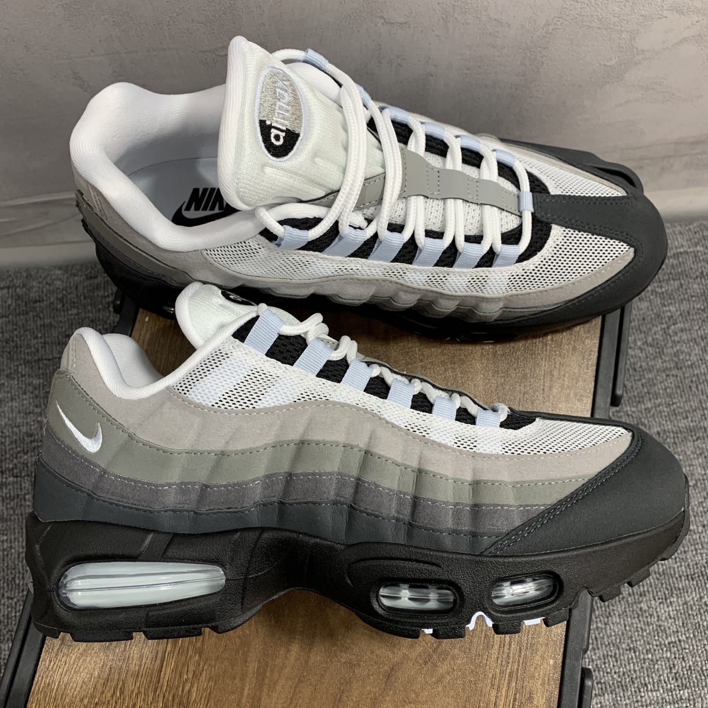 Nike Women's Air Max 95 OG Big Bubble "Blue Tint"