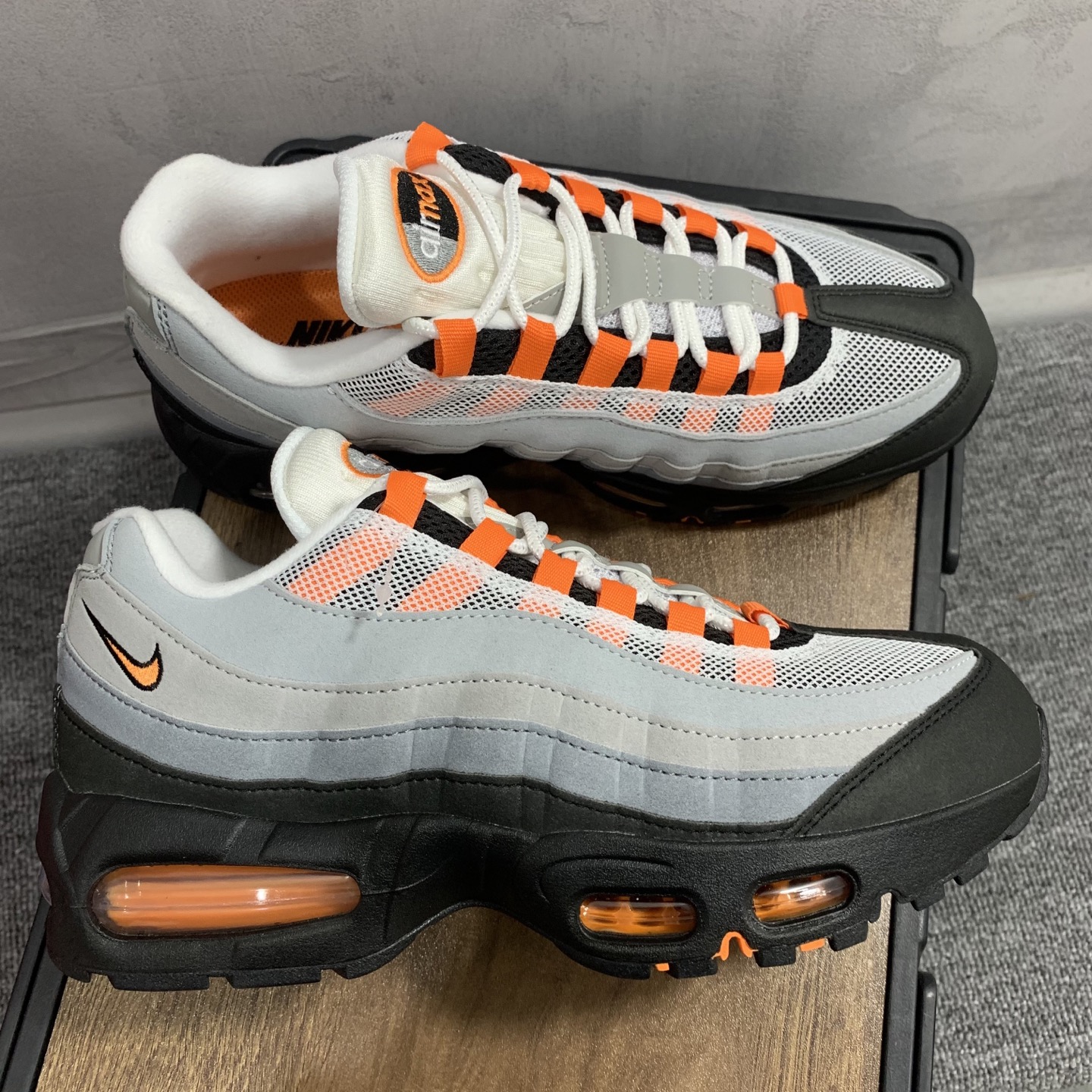 Nike Air Max 95 OG Big Bubble "Bright Mandarin" (2025)
