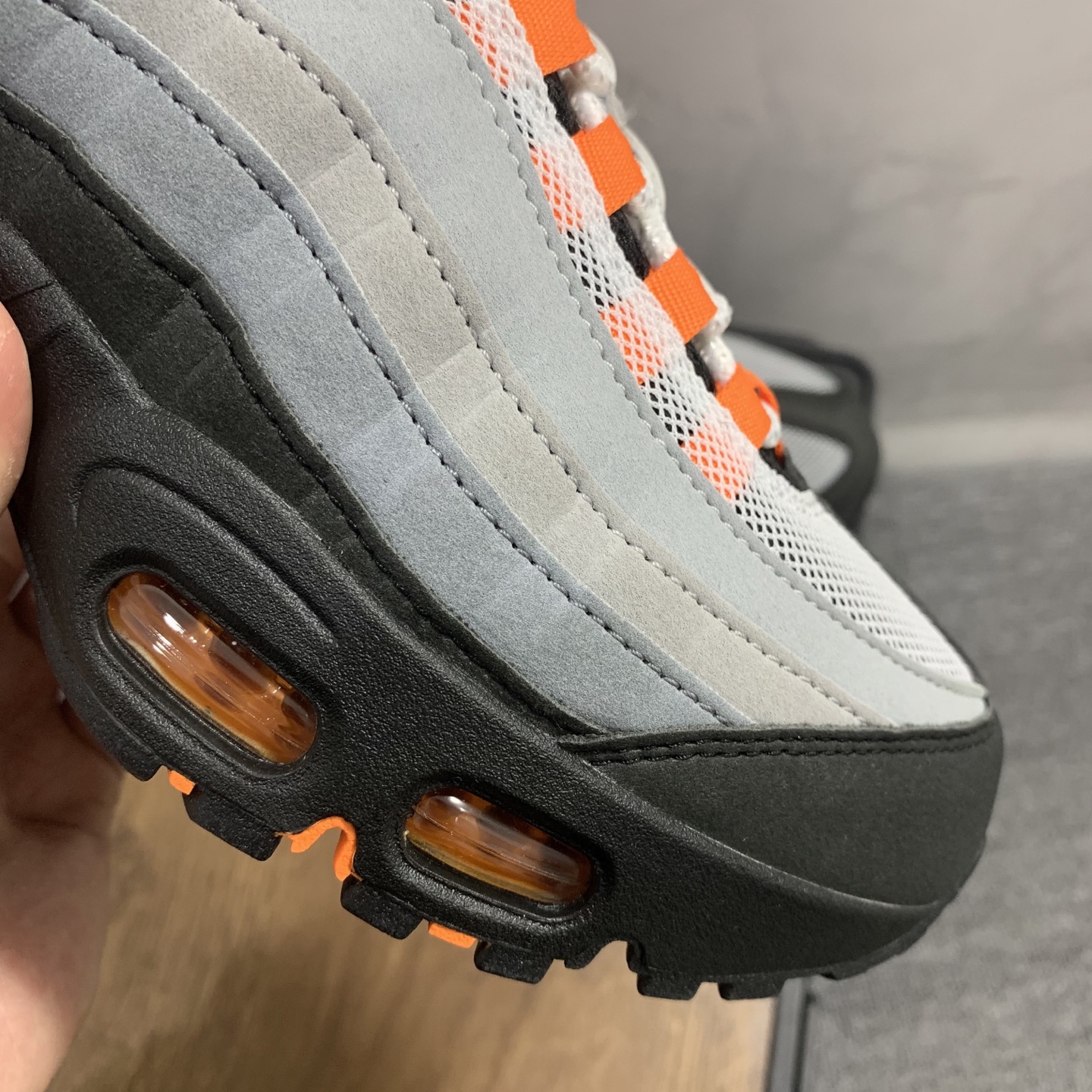 Nike Air Max 95 OG Big Bubble "Bright Mandarin" (2025)