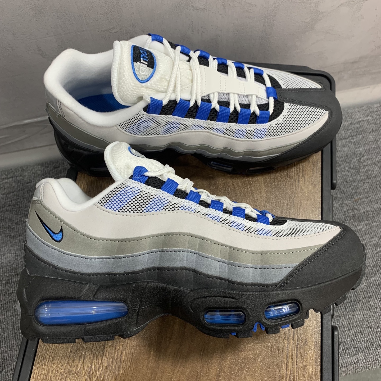 Nike Air Max 95 OG Big Bubble "Cool Grey/Blue Spark"