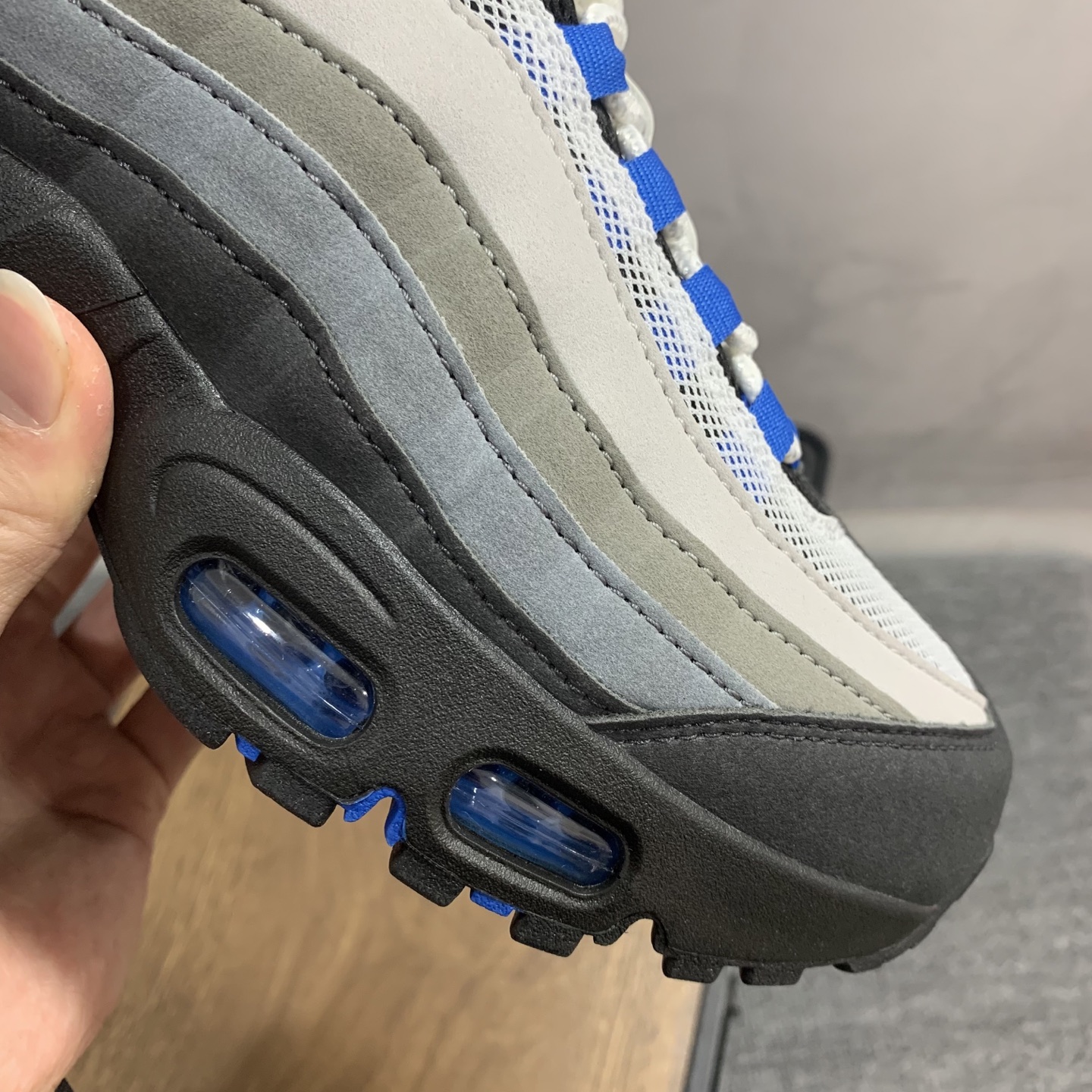 Nike Air Max 95 OG Big Bubble "Cool Grey/Blue Spark"