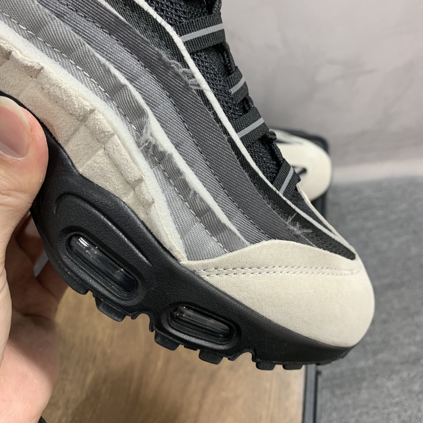 COMME des GARCONS × Nike Air Max 95 "Charcoal"