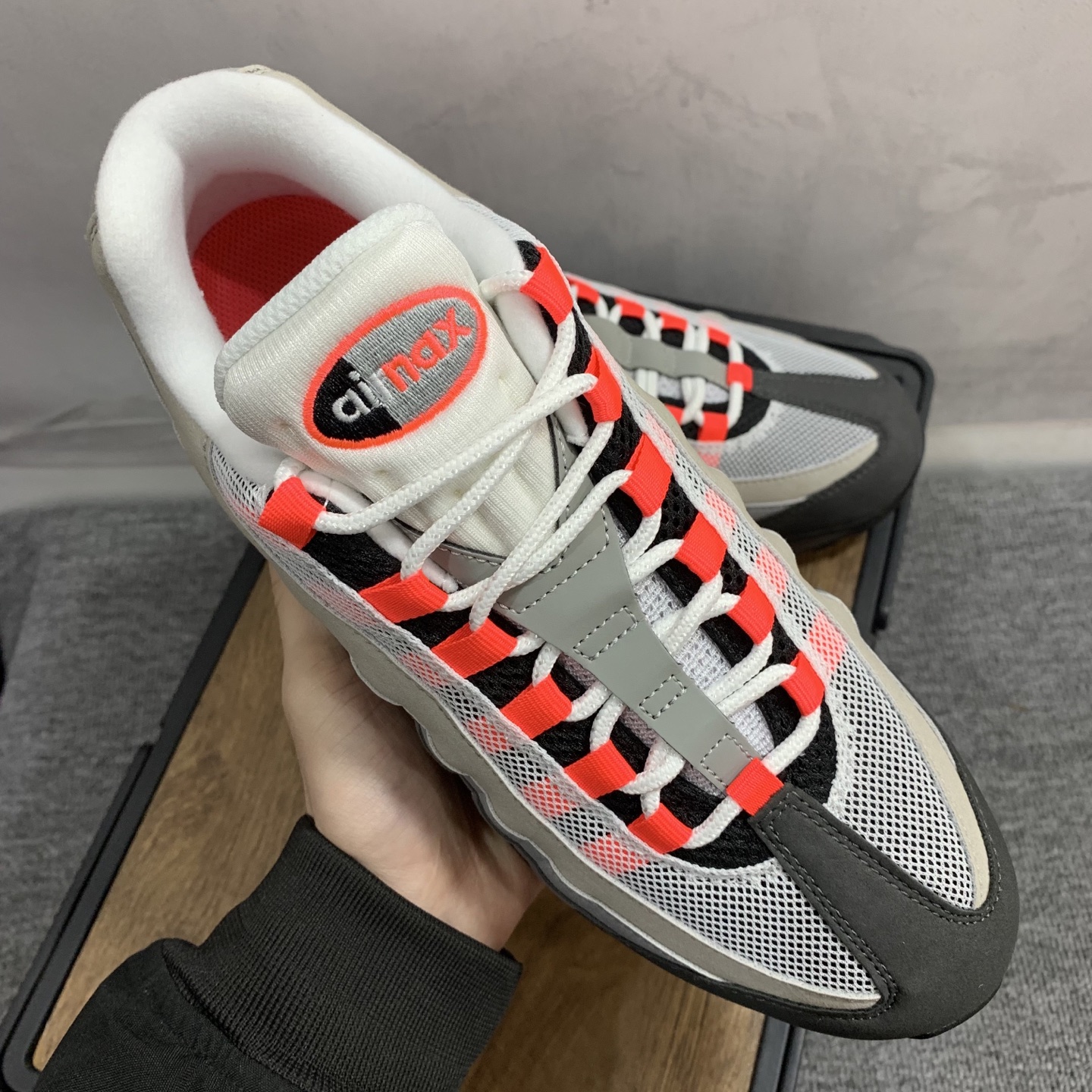 Nike Air Max 95 OG Big Bubble "Medium Ash/Solar Red"