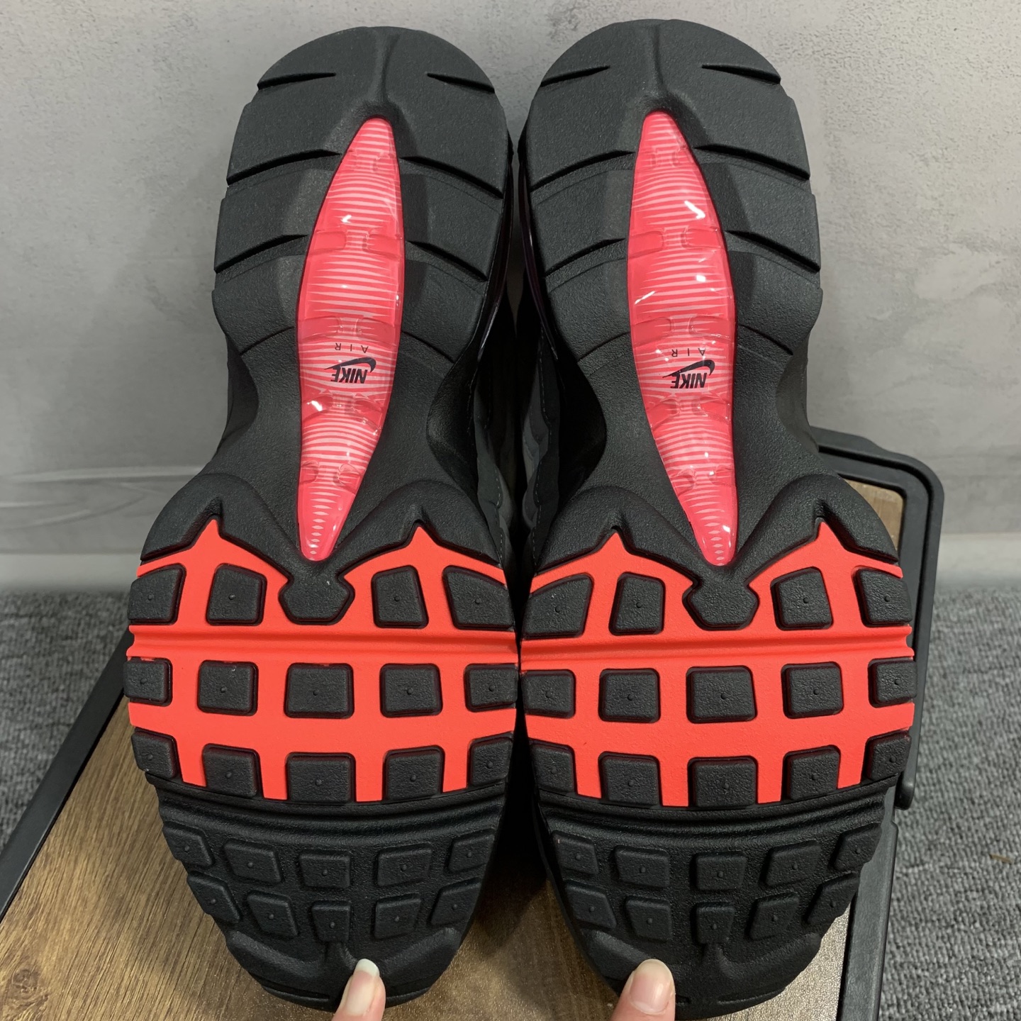 Nike Air Max 95 OG Big Bubble "Medium Ash/Solar Red"