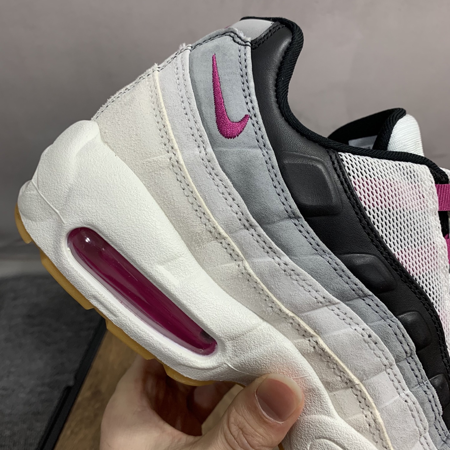 Nike SB Air Max 95 "Summit White/Cactus Flower"