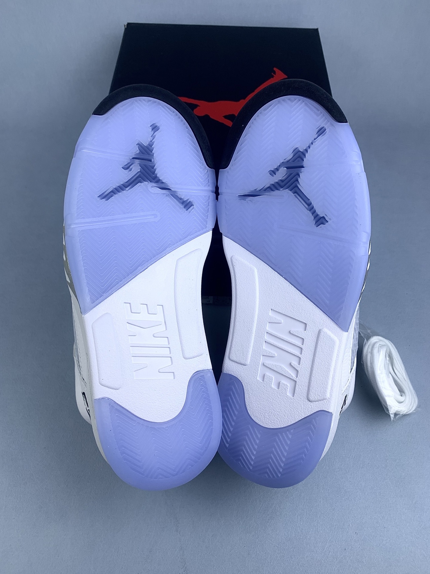 Nike Air Jordan 5 Retro "White/Metallic Silver"