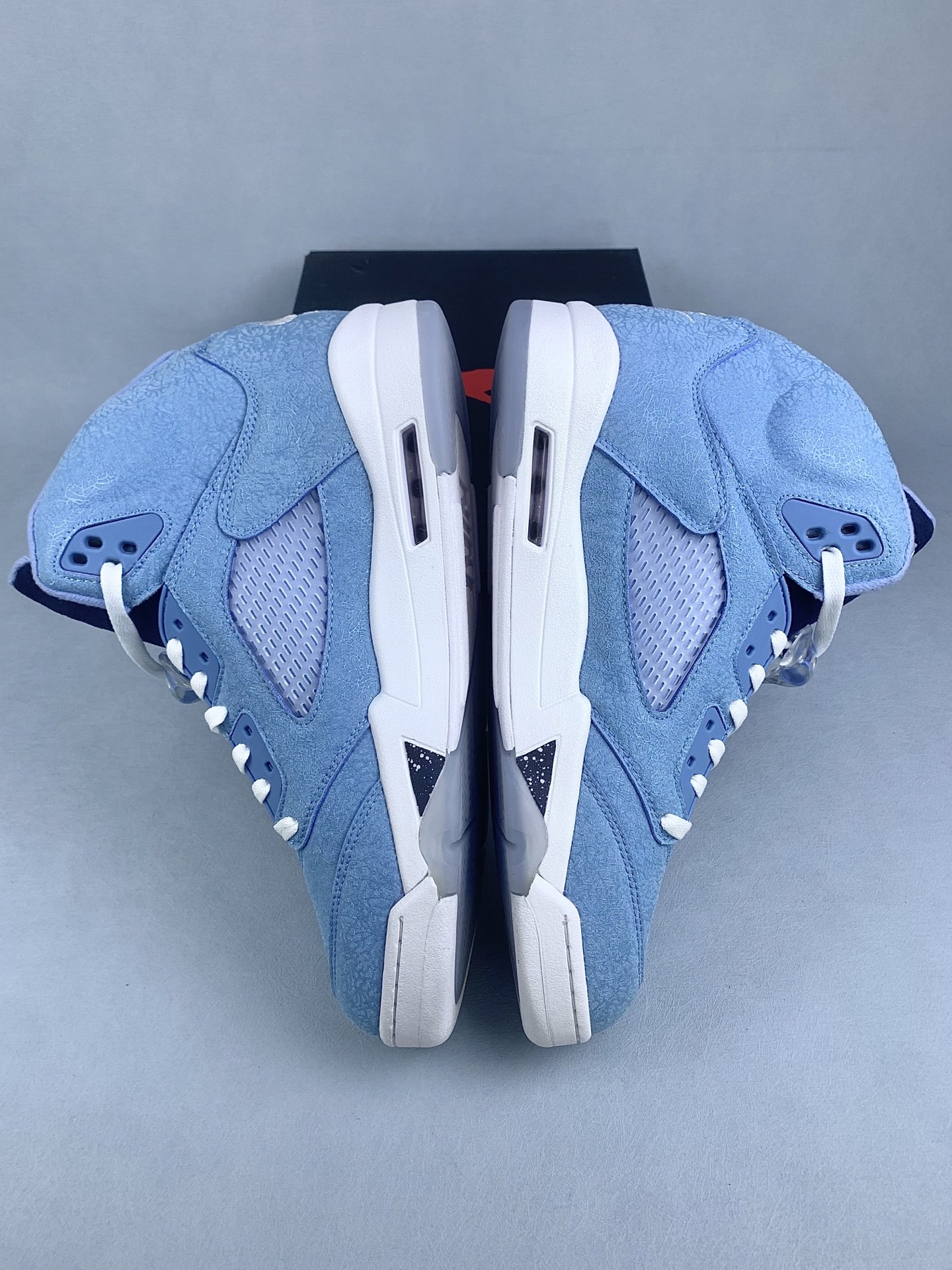Nike Air Jordan 5 Retro 'UNC'