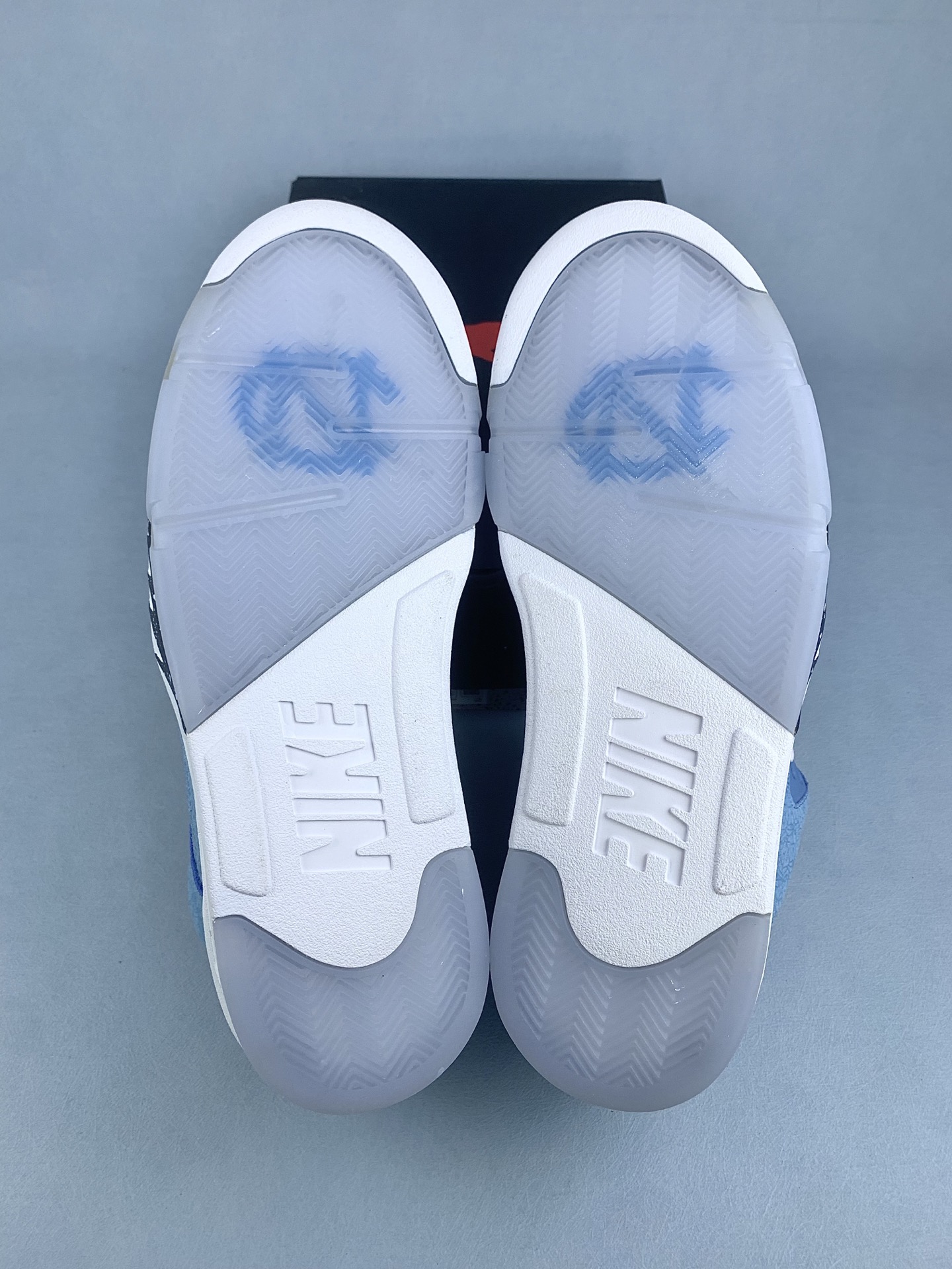 Nike Air Jordan 5 Retro 'UNC'