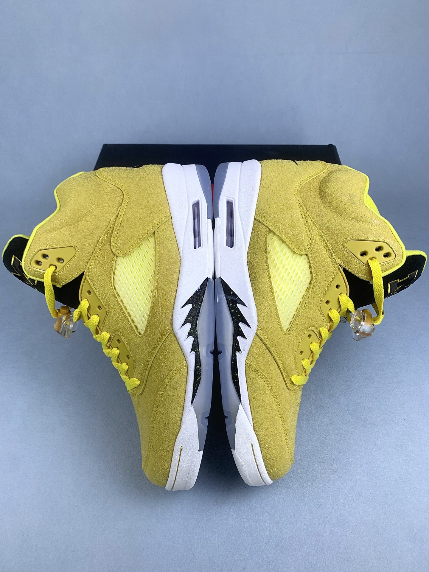 Nike Air Jordan 5 Retro 'NCAA Pack - Michigan'