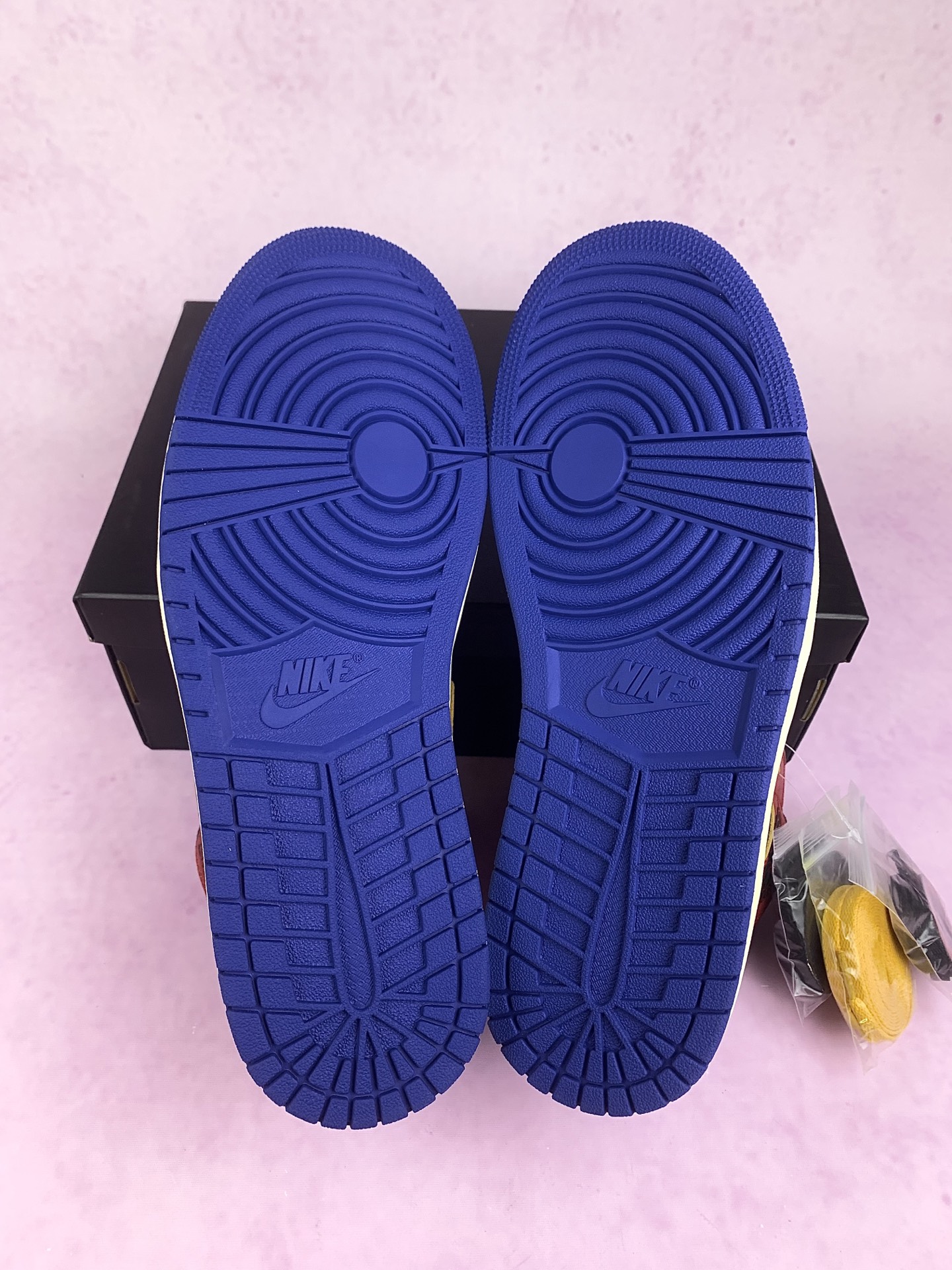 Fragment Design x Union LA x Nike Air Jordan 1 OG SP