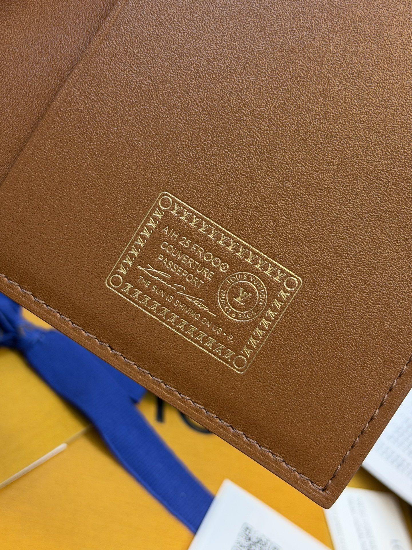 M26059 Passport cover