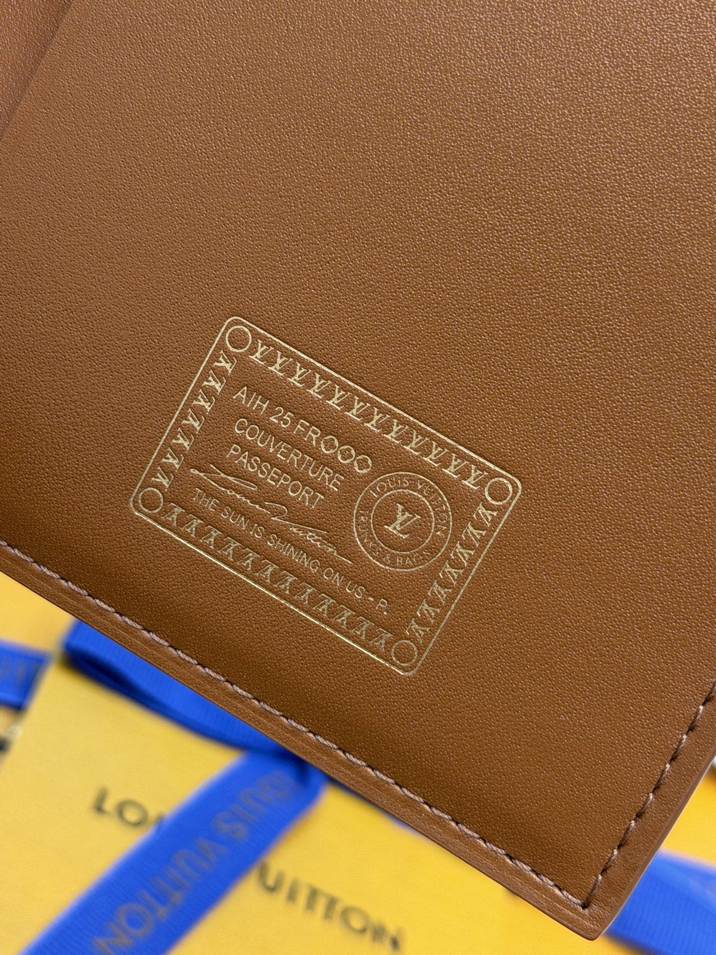 M26059 Passport cover