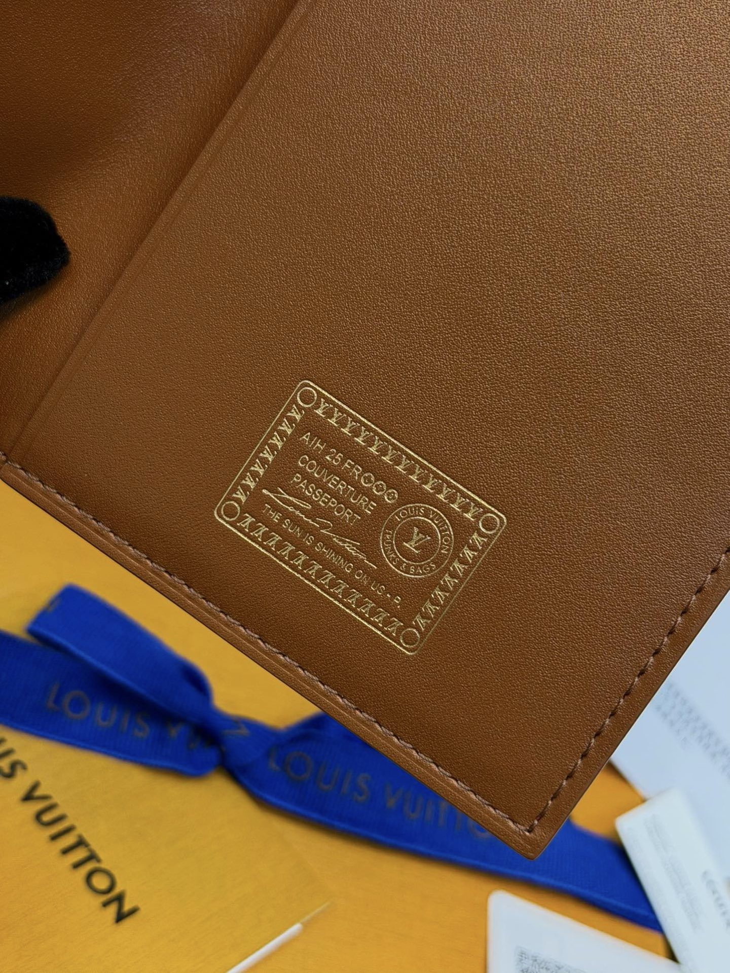 M26059 Passport cover