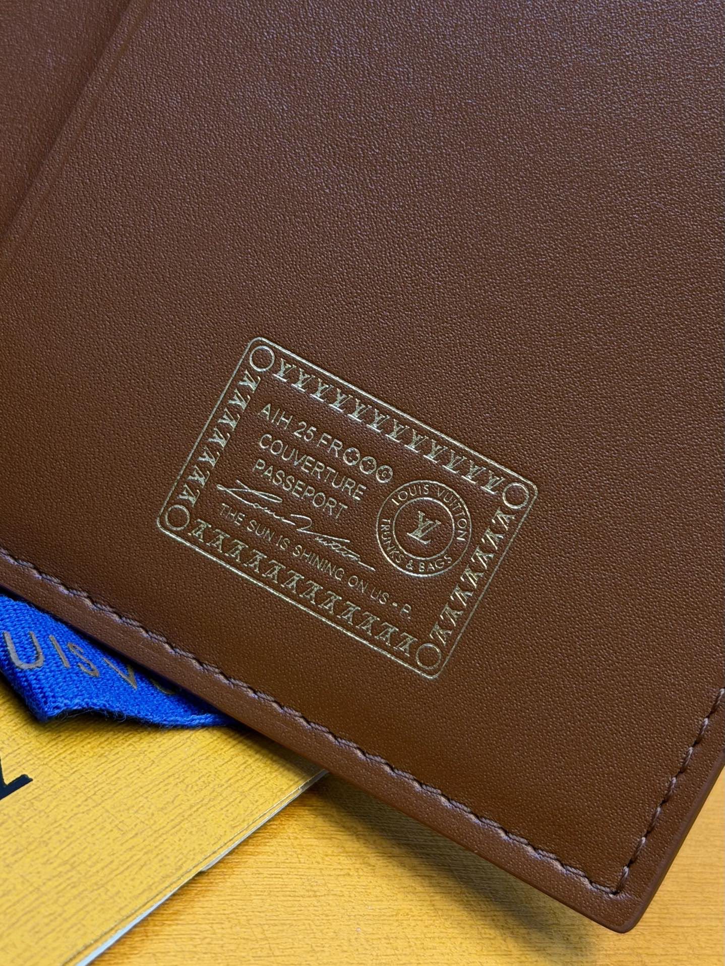 M26059 Passport cover