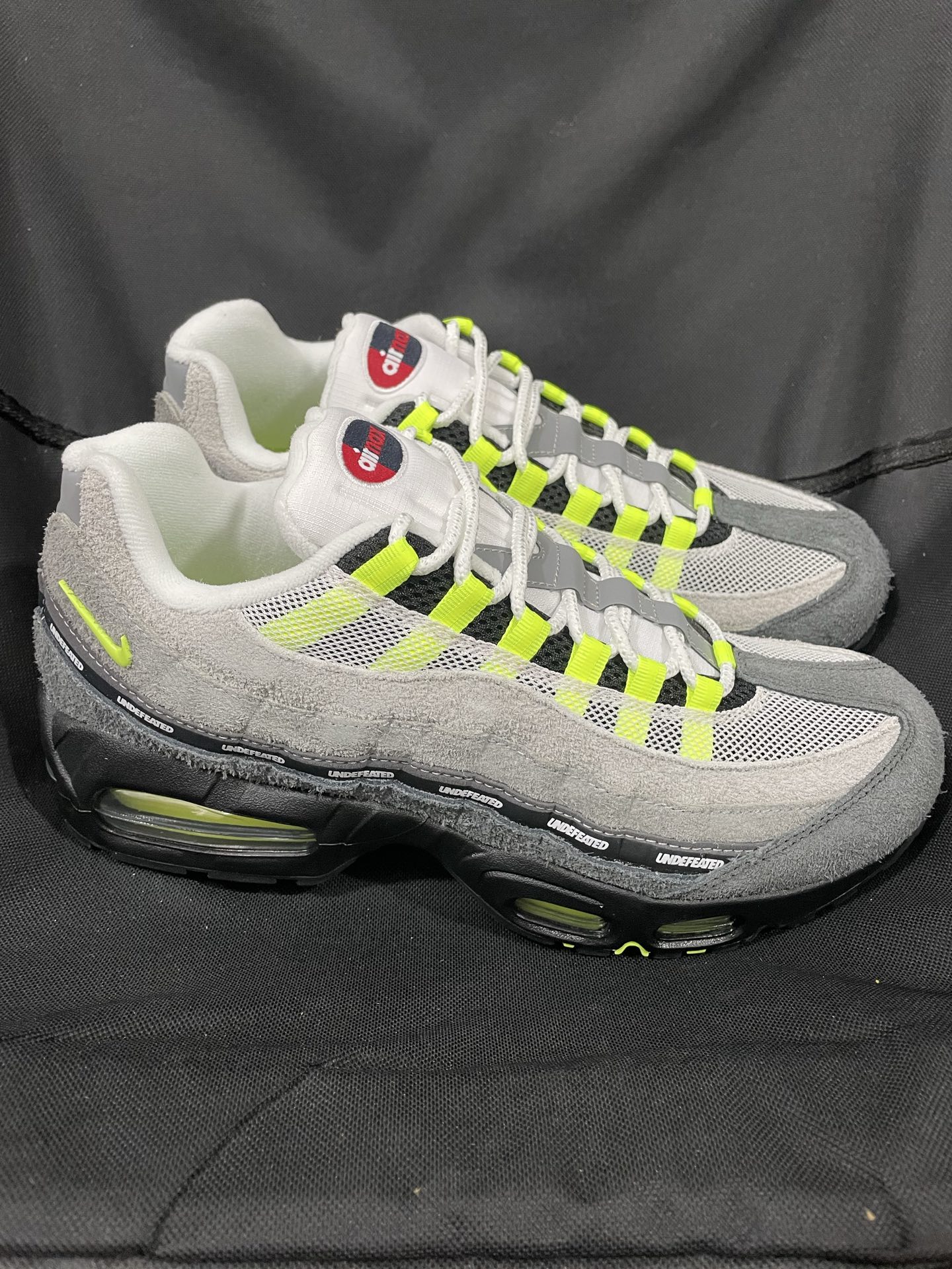 UNDEFEATED × Nike Air Max 95 SP "Neon" (New York Exclusive) 