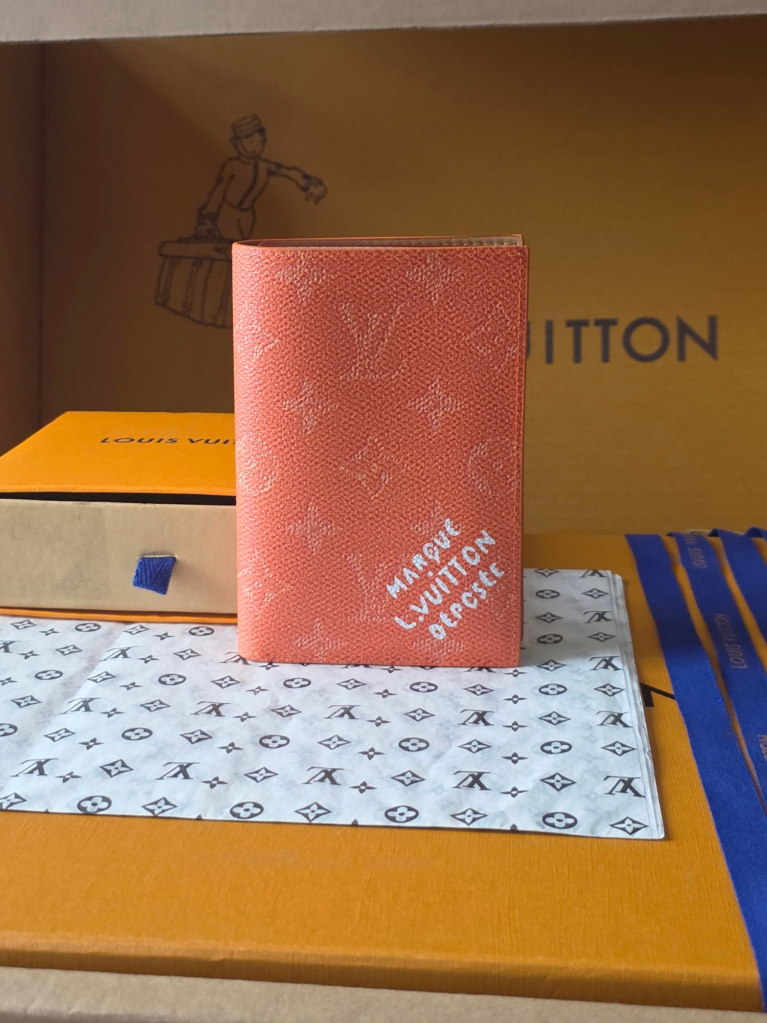 M26832 Passport Cover