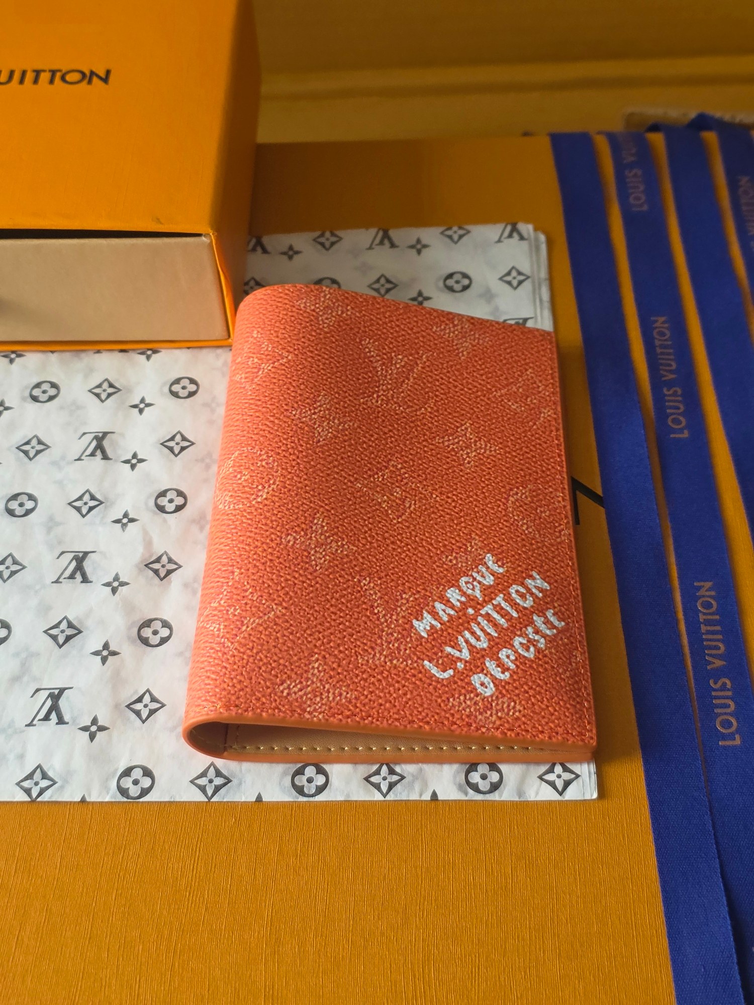 M26832 Passport Cover