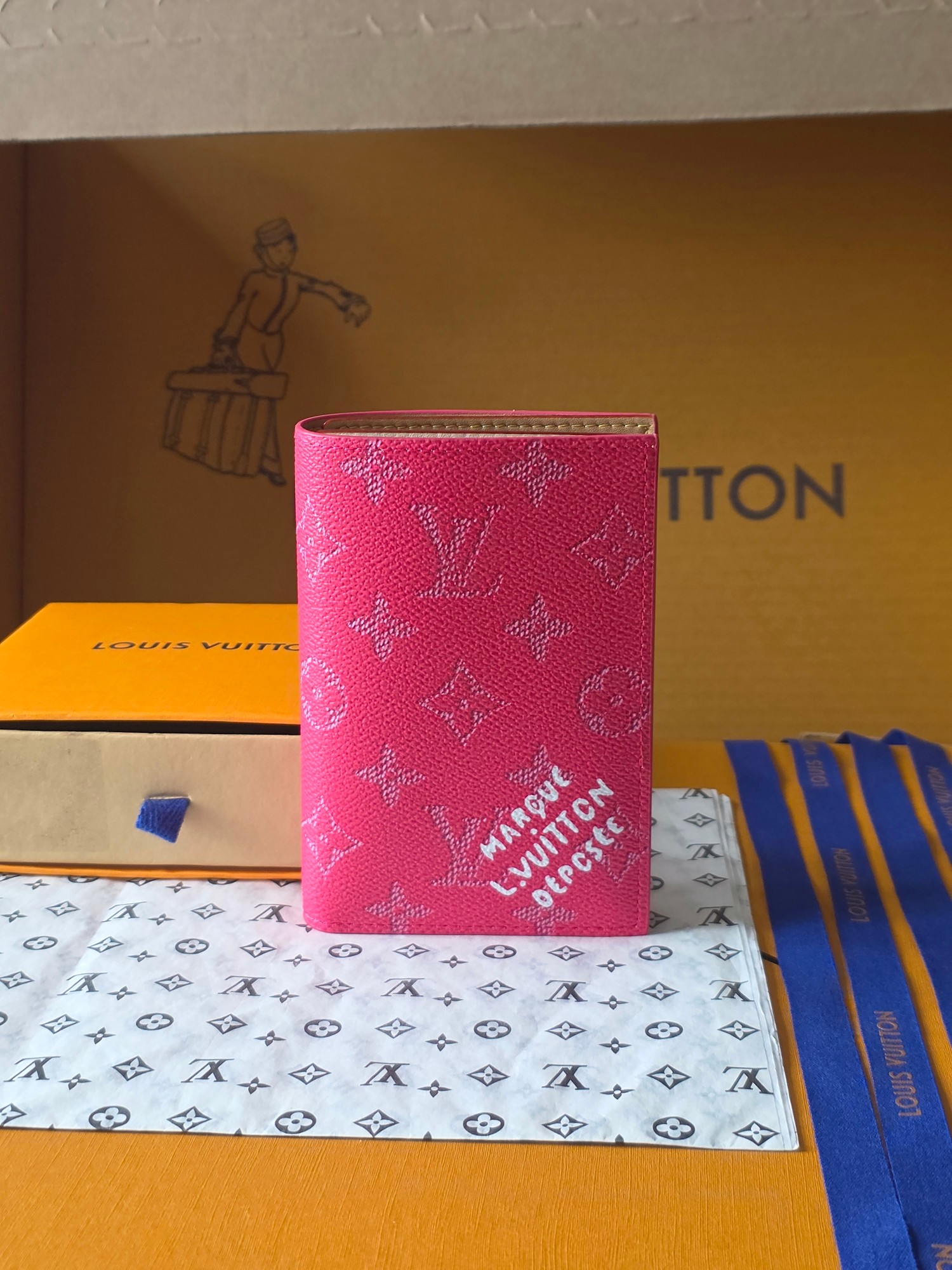 M26831 Passport Cover